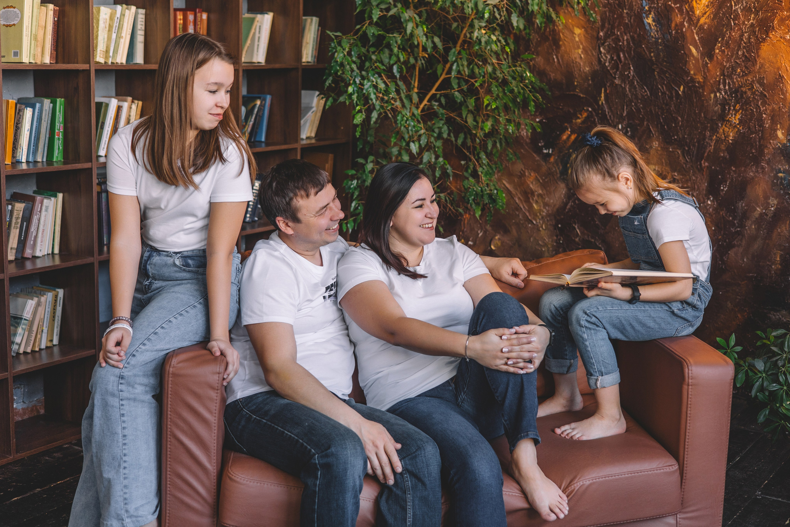 Папа, мама и девчонки