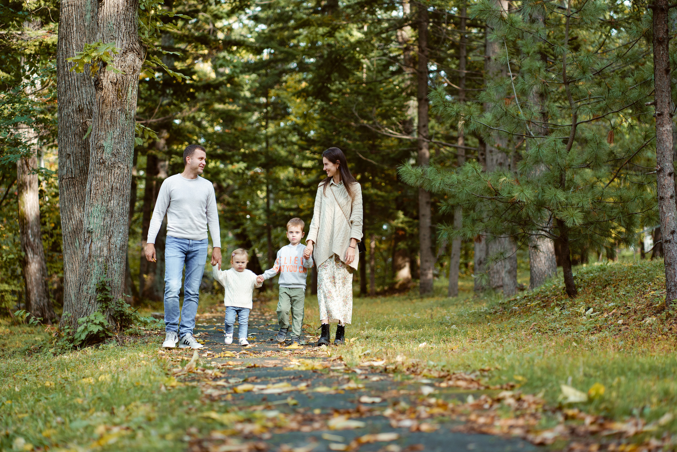 Катюша, Женя, Паша, Саша. Nadia Fay