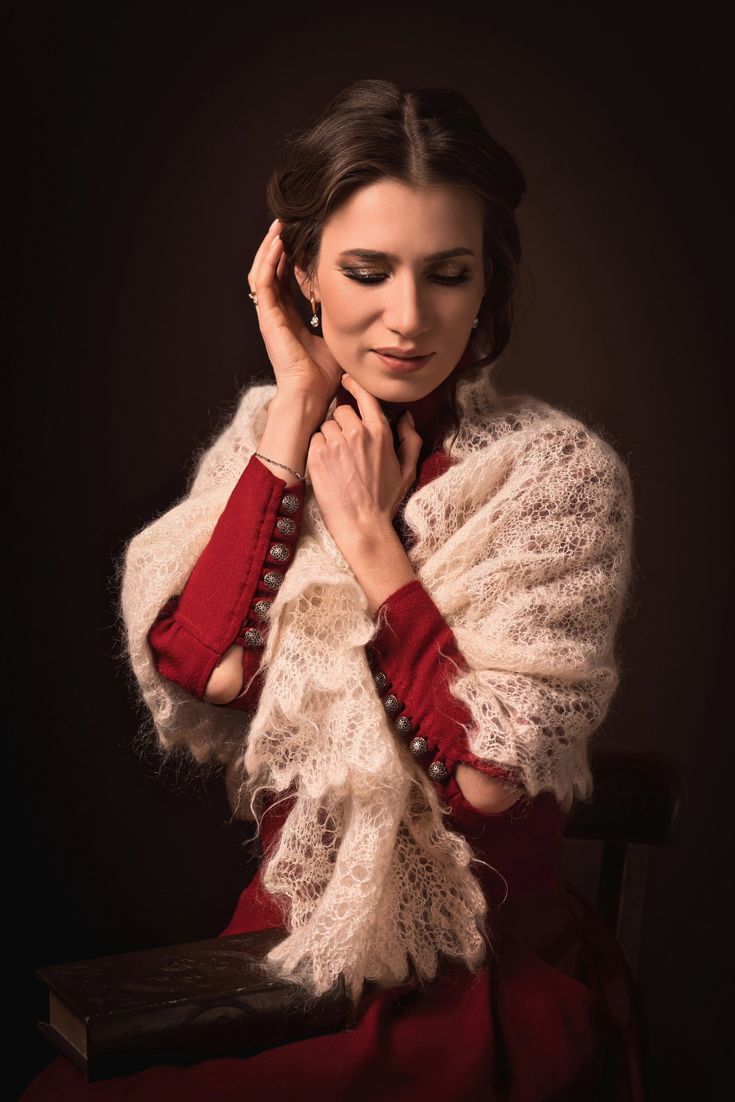 В шали. Фотограф Денис Кривопусков