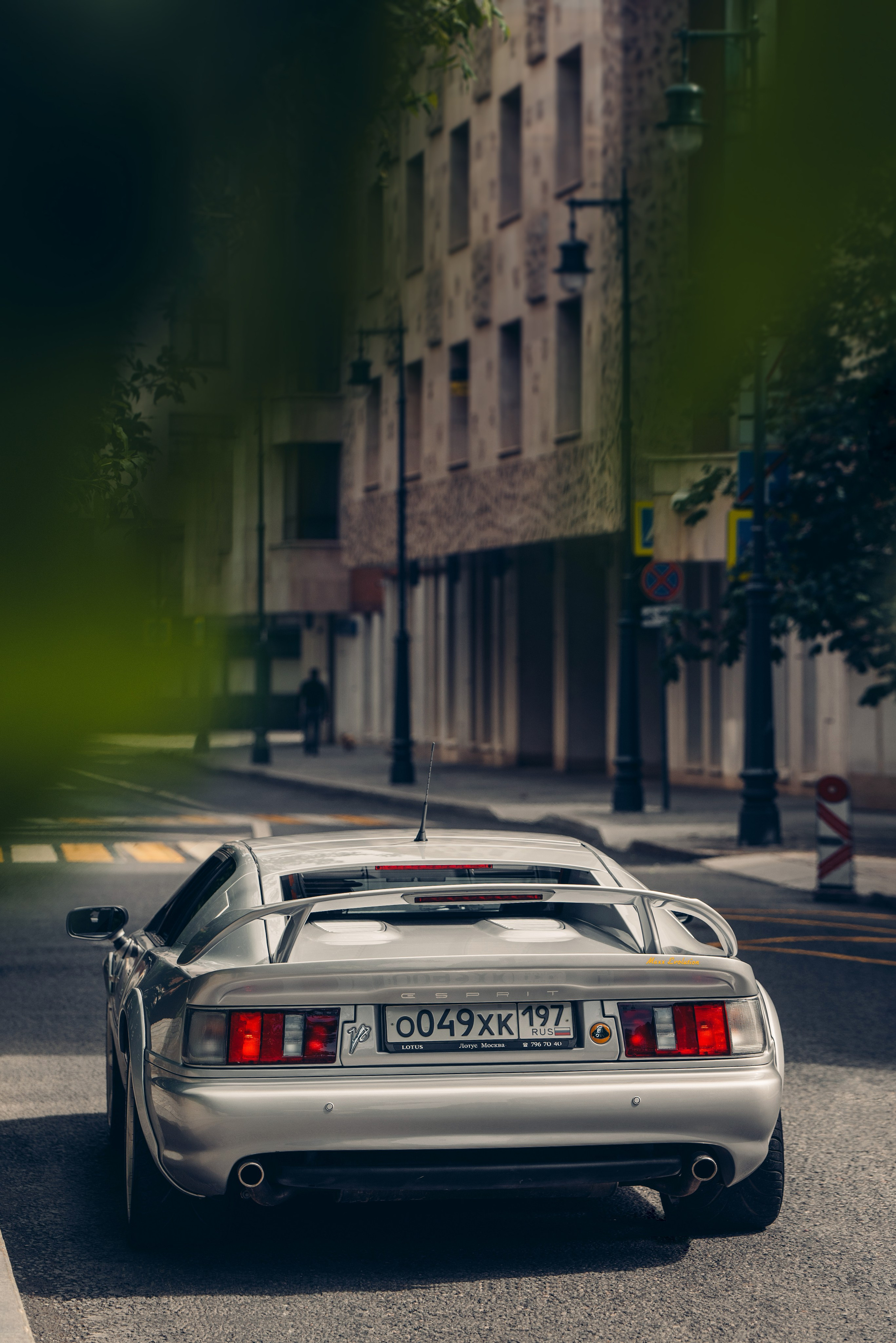 Lotus Esprit V8 lotuscars.ru. DeLorein