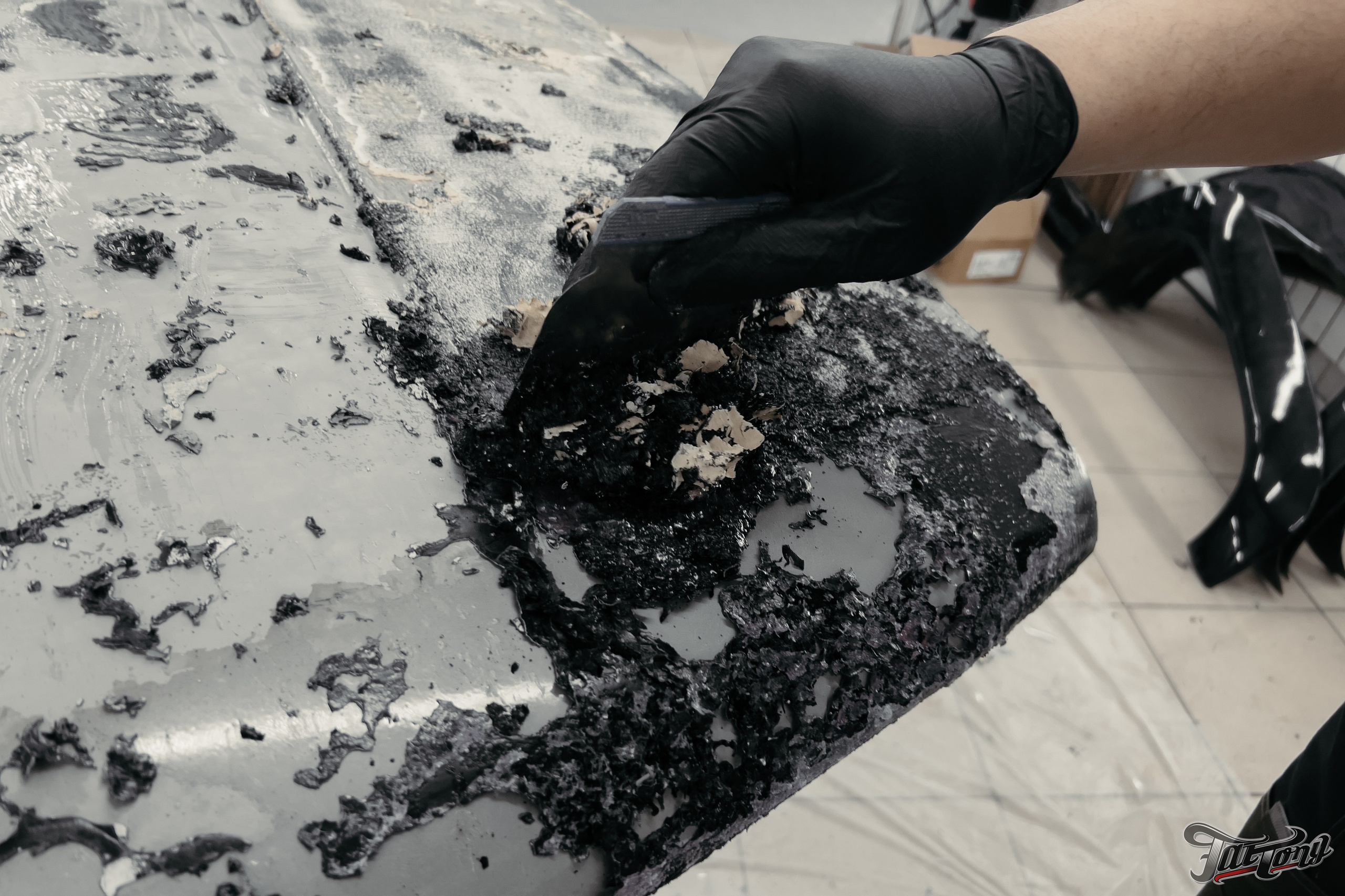 Chevrolet Tahoe I ремонт по кузову и окрас, пошив салона. DeLorein