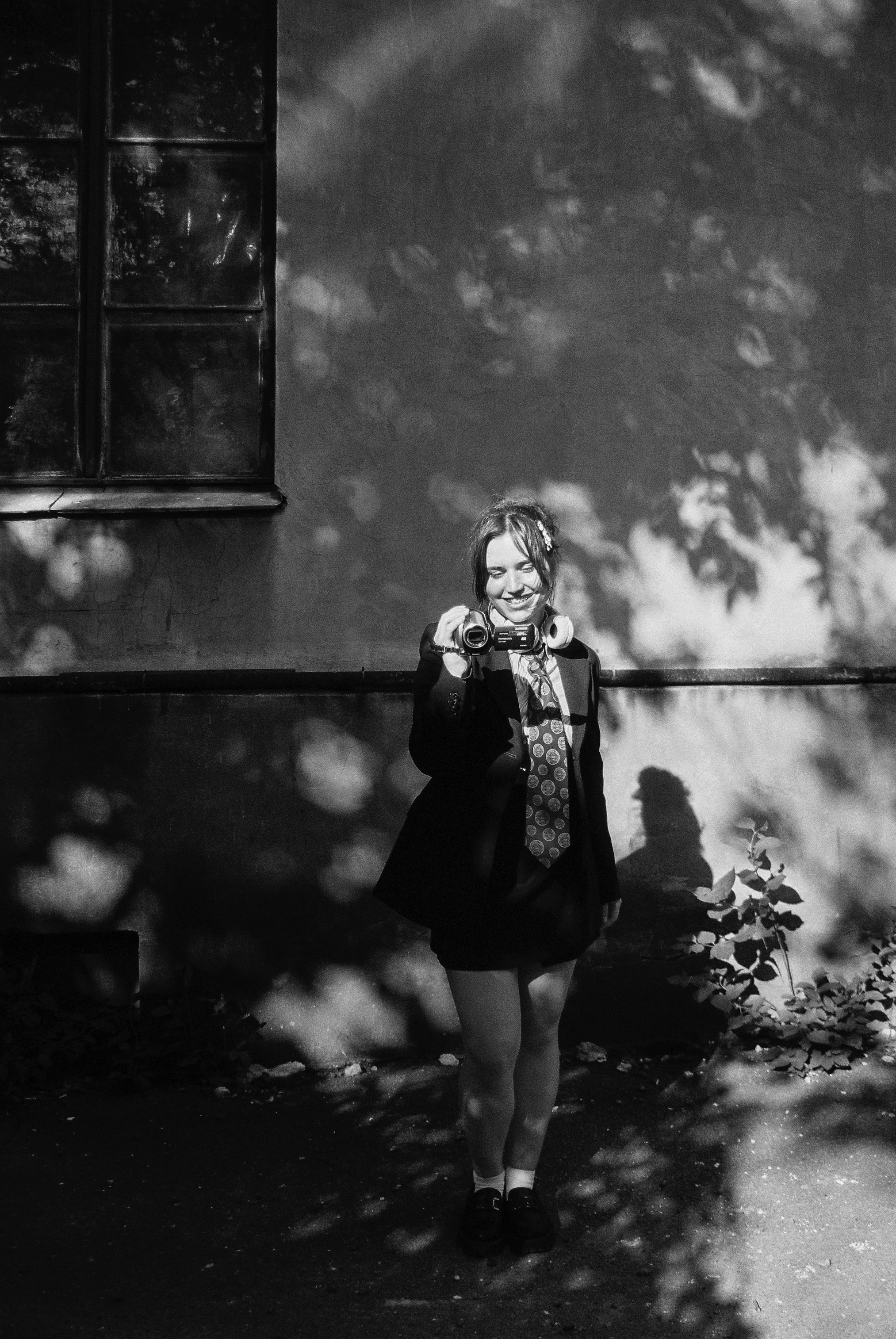 Фотограф Дё Полина — уличная съемка девушки на пленку питер