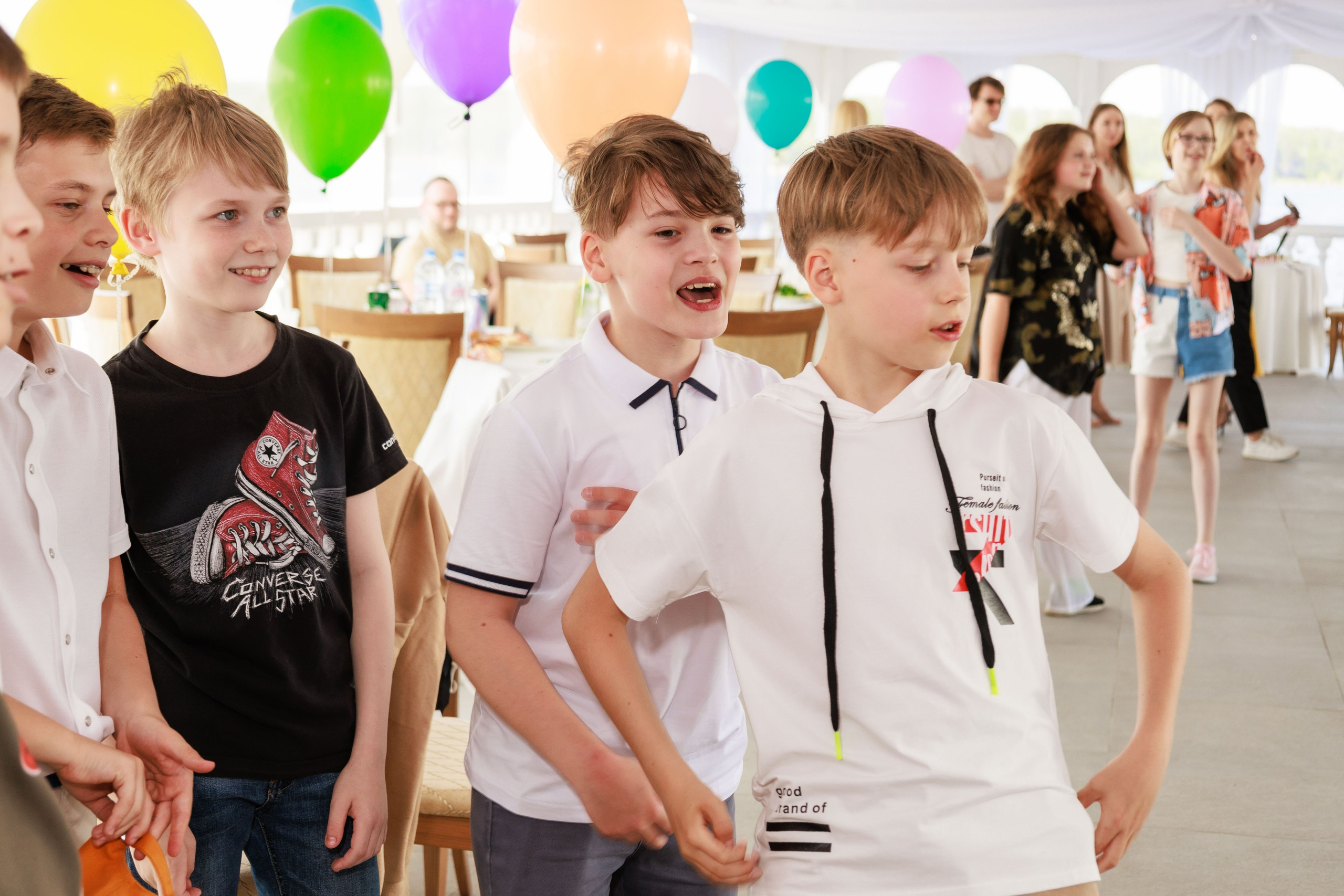 Выпускной 4 класс. Фотограф в Москве Дмитрий Емельянов