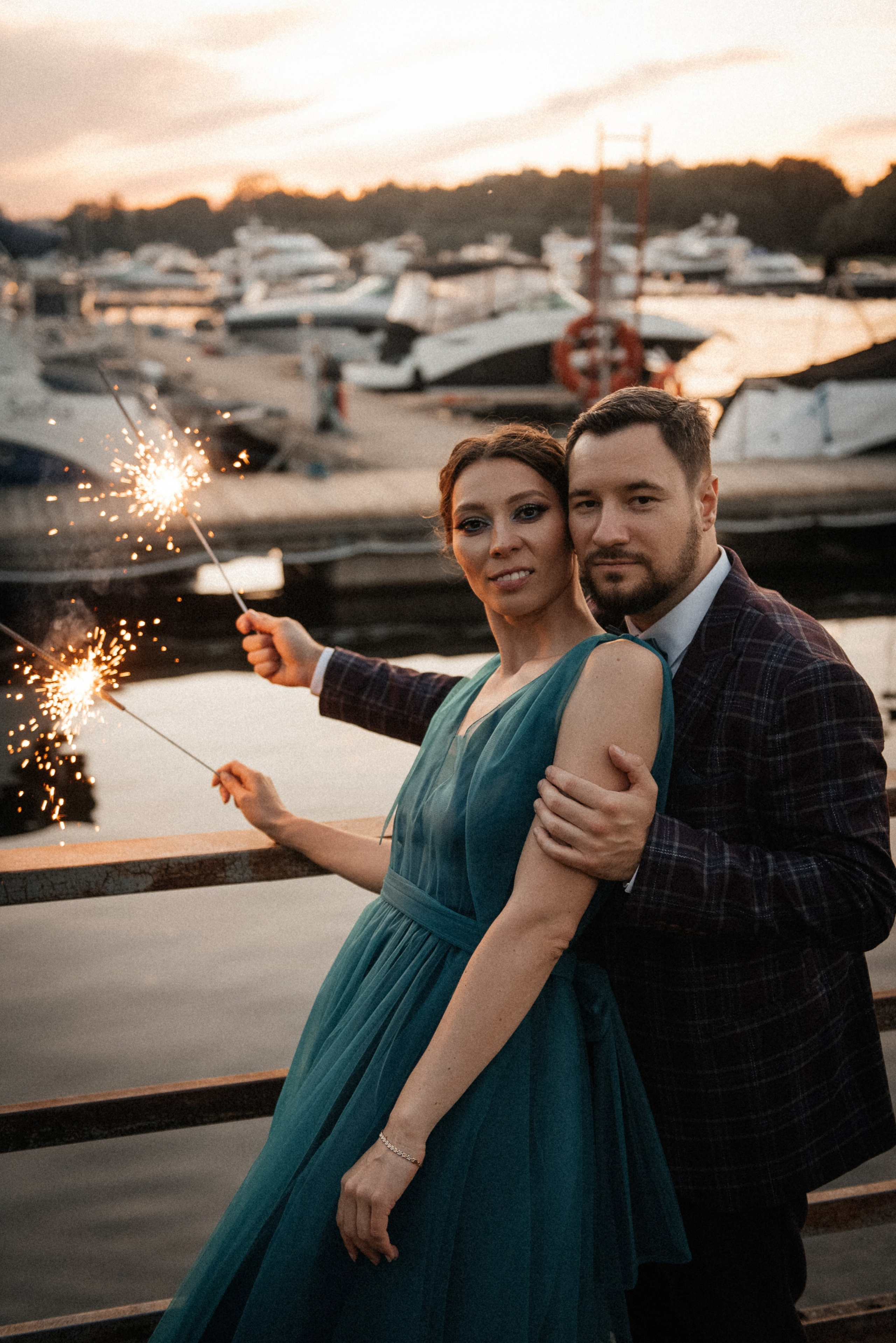 фотосессия с бенгальскими огнями