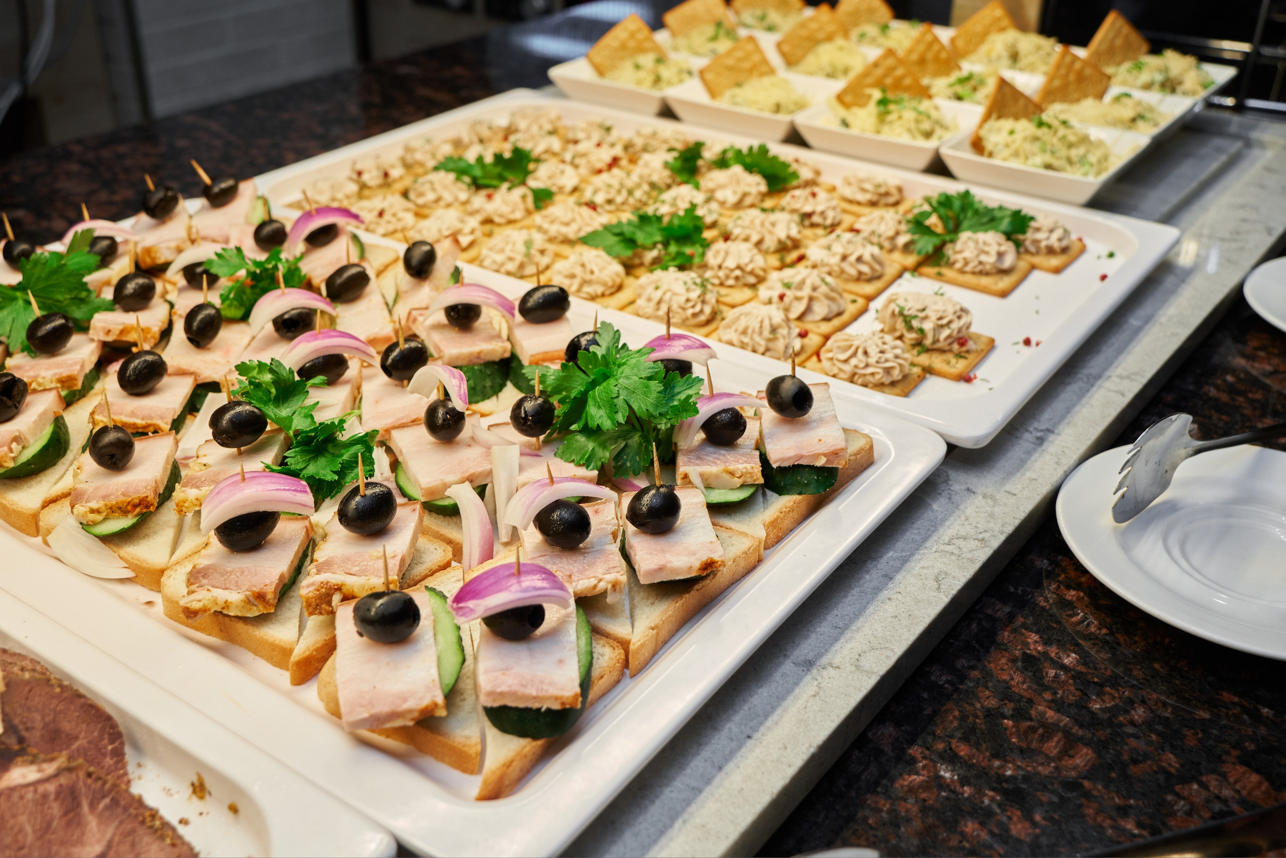 Фотографии шведских столов. Профессиональный фотограф в Анапе Артем Ковальский