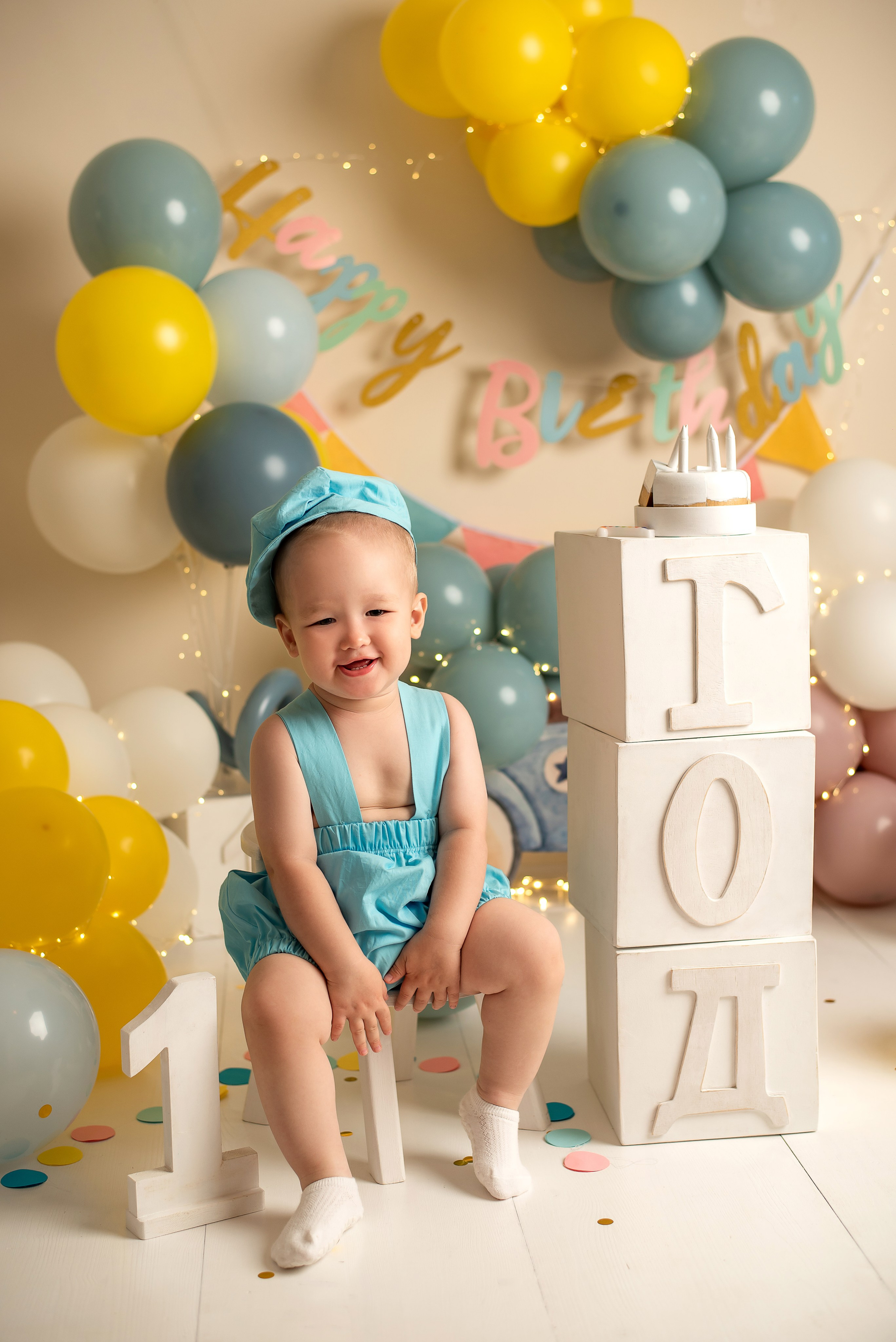 Коленька- яркая фотозона. Семейный и детский фотограф Наталья Горда