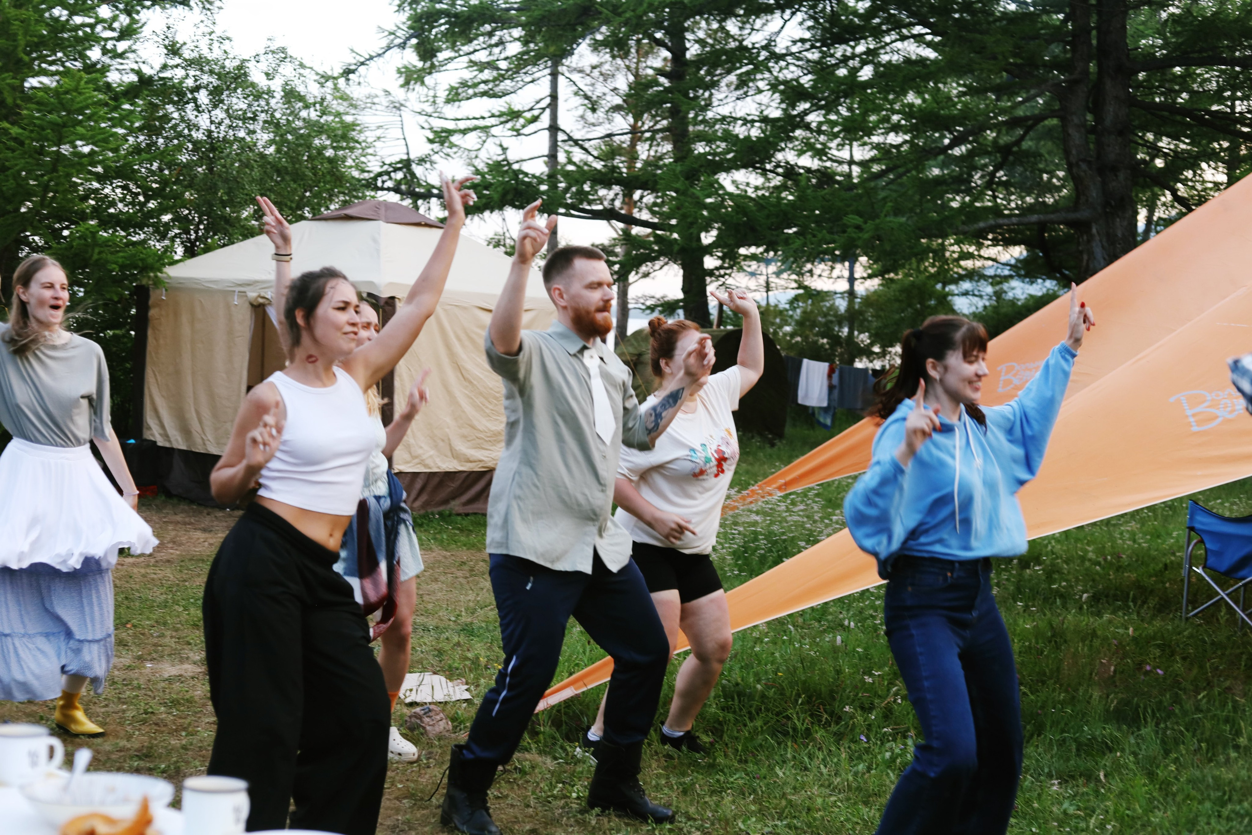 Лето 2024 / палатки. 1642 — первый лагерь для взрослых на Байкале