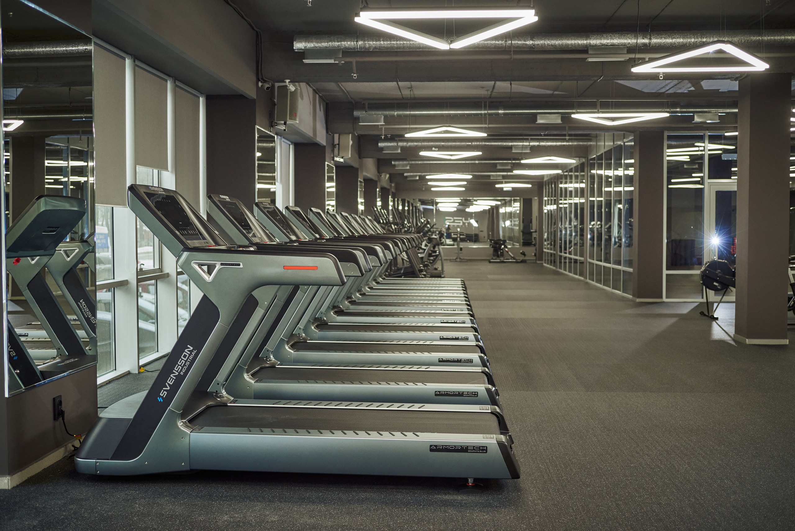 Спортивный клуб. Рекламная и контентная съёмка. Константин Кордонский | Интерьерный и food-фотограф в Кисловодске и КМВ