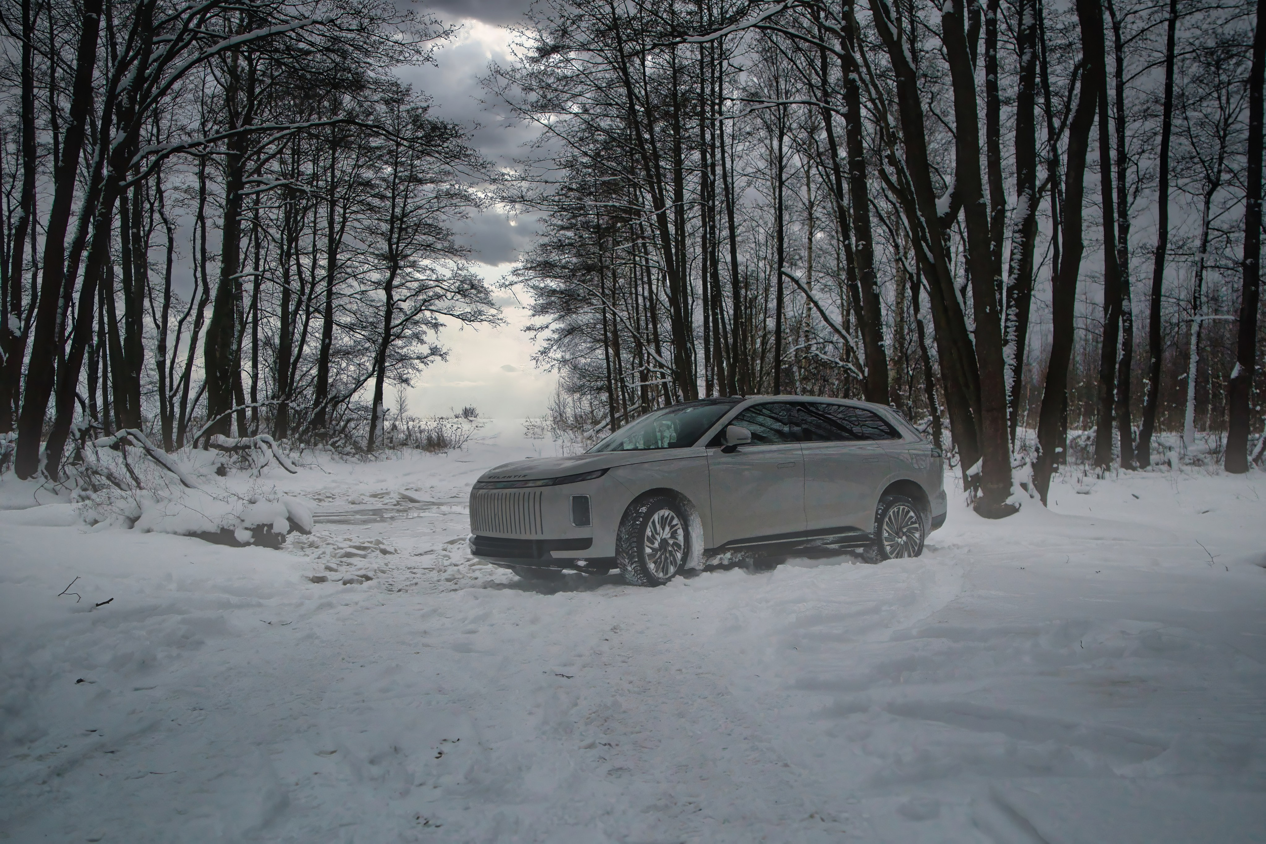 Exlantix ET зимой в снегу. FM Media Сrew. Репортажные фото и видео