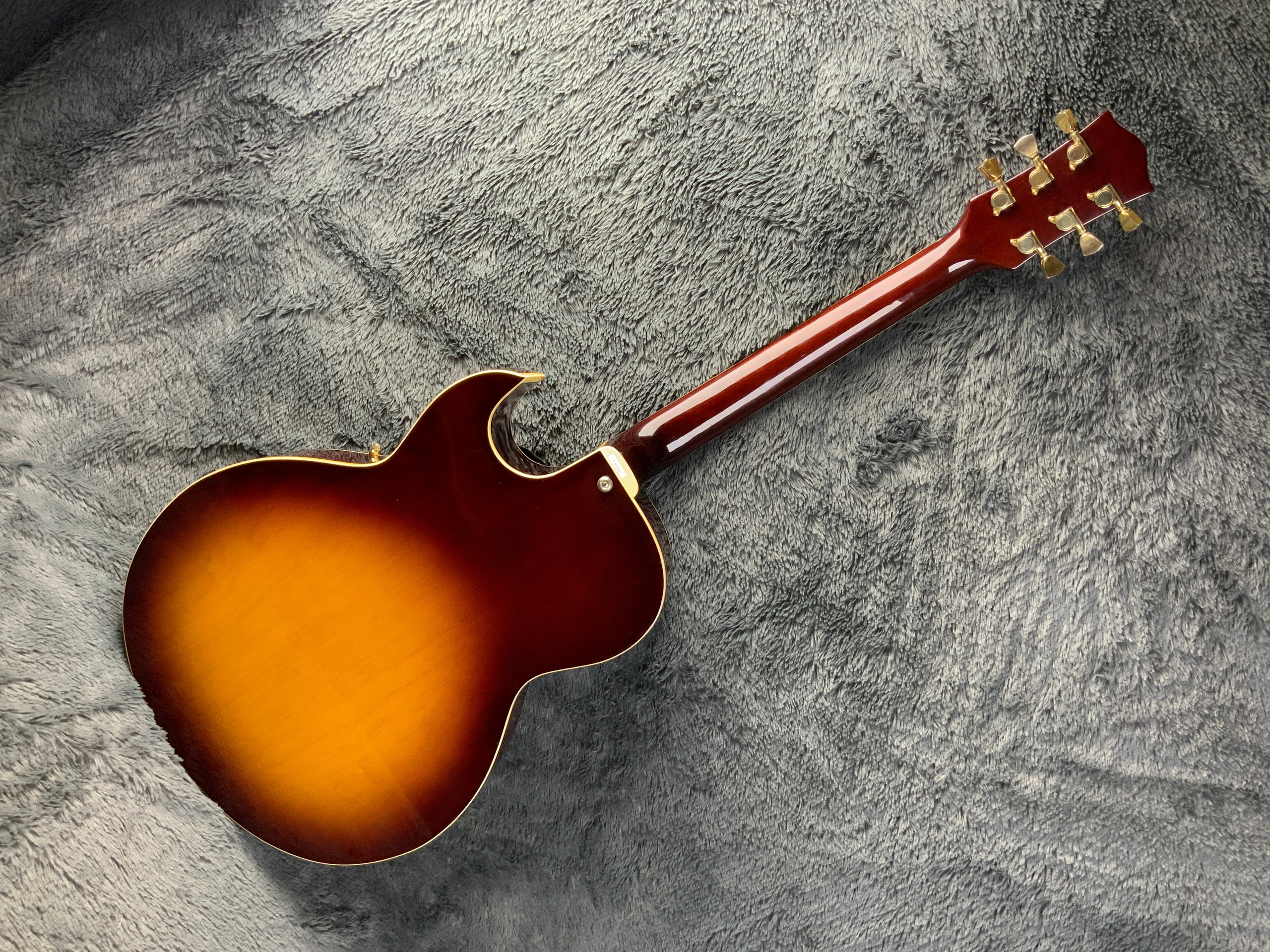 Maison FA-660 Gibson ES-175