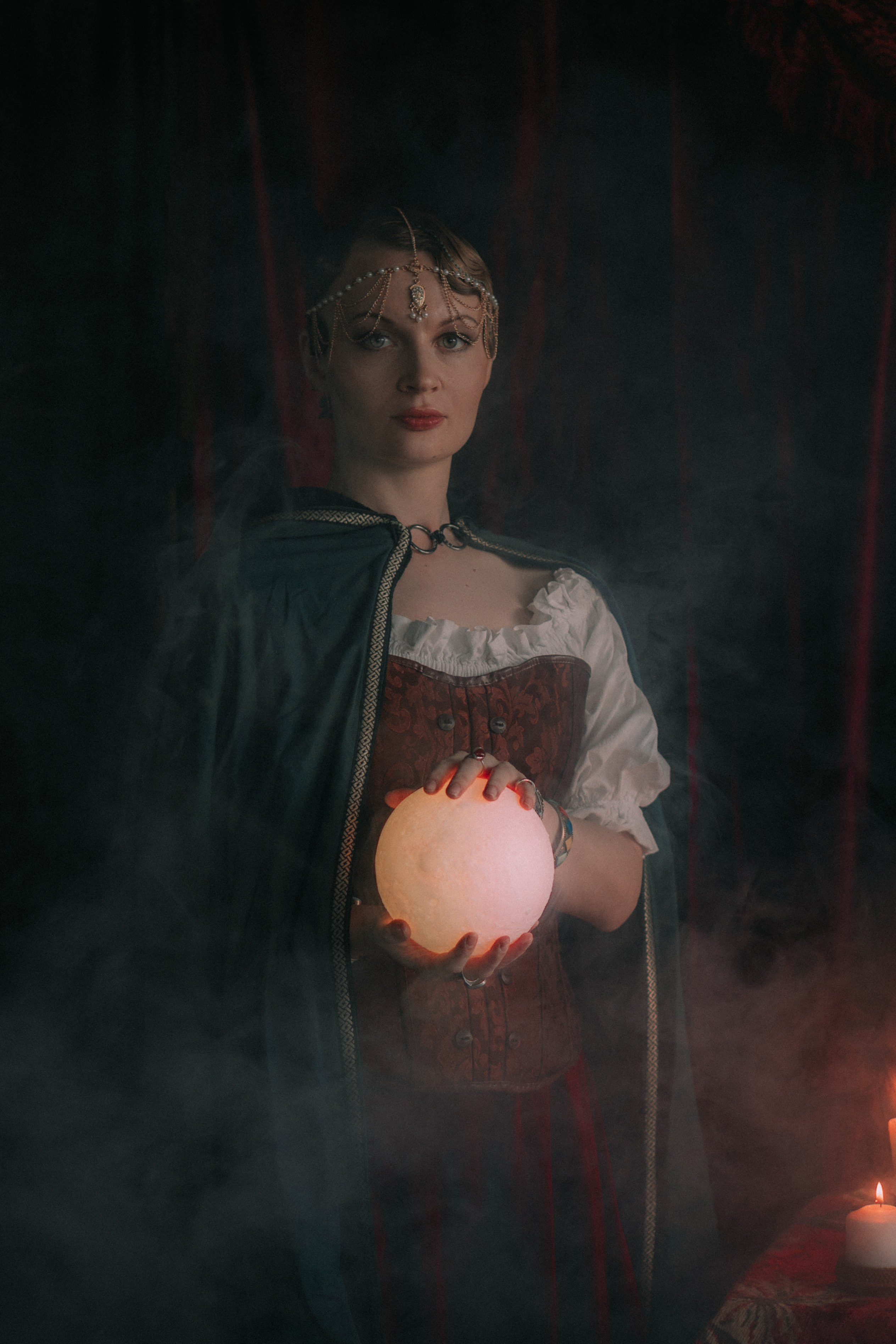 Гадалка. Художественный фотограф Салаева Алина