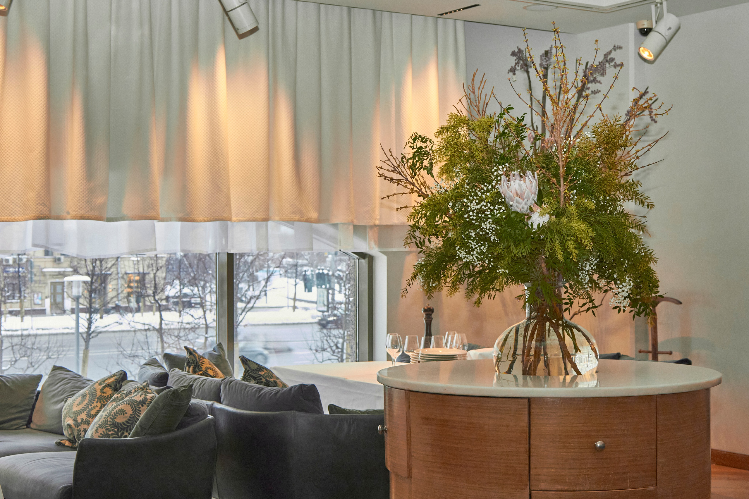 Selfie, luxery restaurant. Maria Poleshchuk, commercial photographer in Sydney