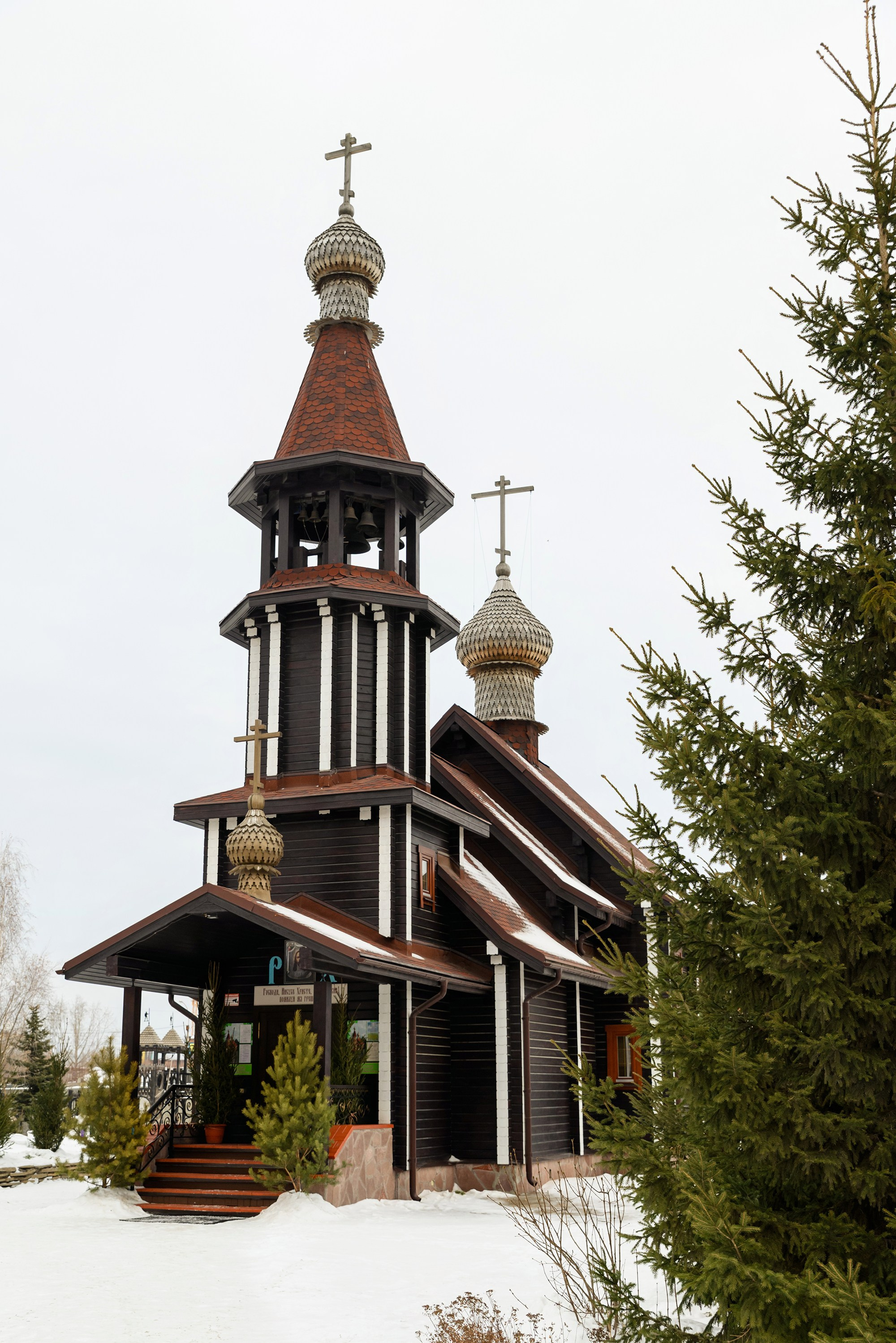 Крещение в Храме имени святых благоверных князей Бориса и Глеба. Константин Солодянкин — свадебный и репортажный фотограф в Екатеринбурге и Верхней Пышме