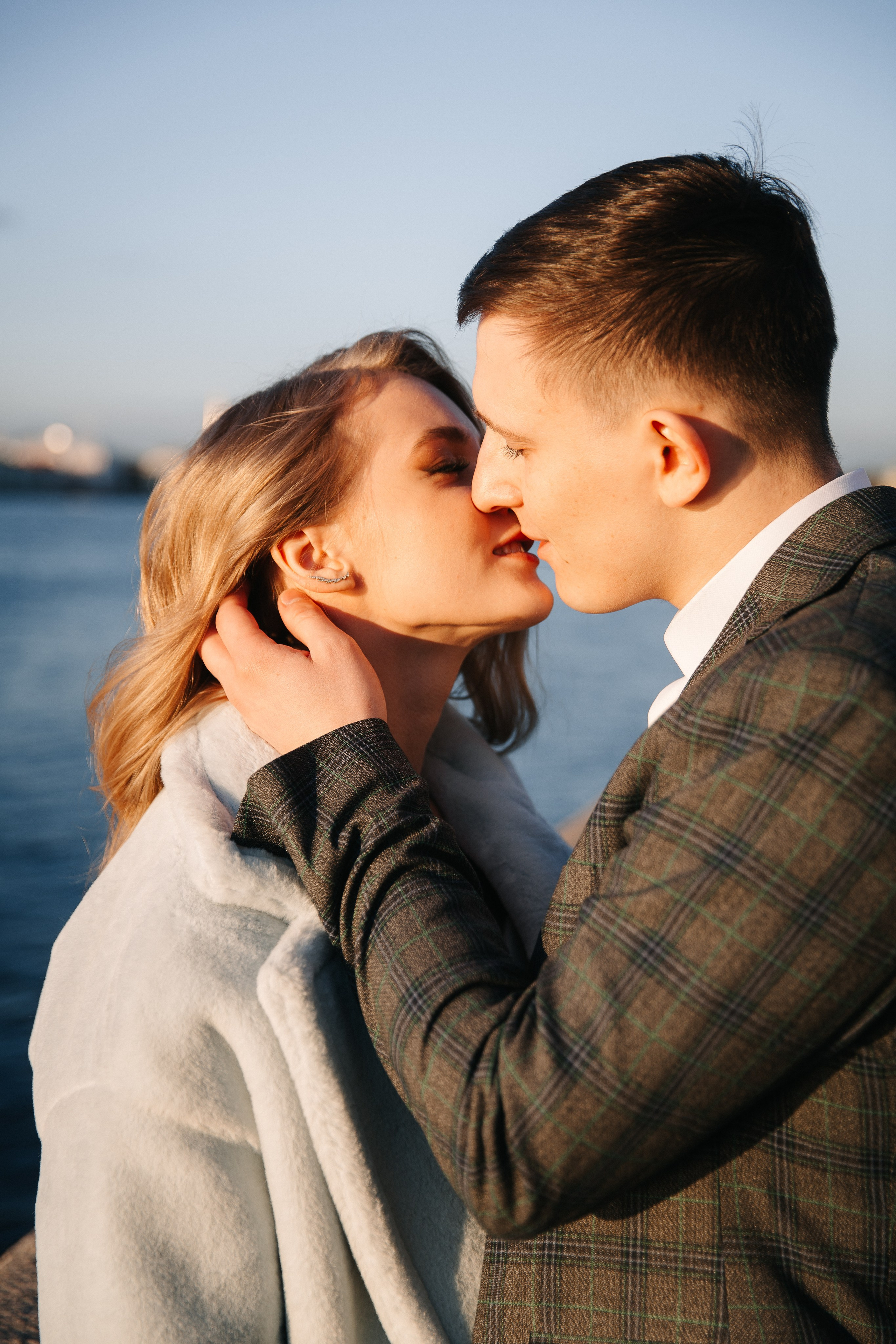 ДВОРЕЦ № 1 | Март, Исаакий, Английская набережная. Свадебный фотограф в Санкт-Петербурге Полина Корзухина