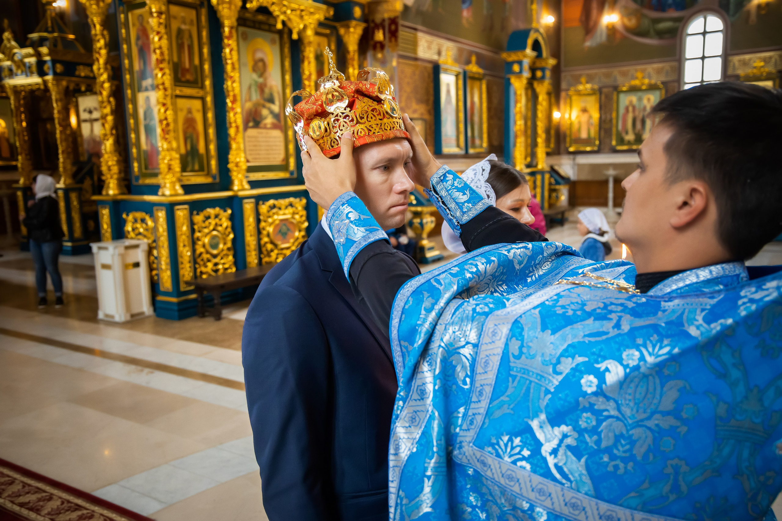 В Храме. Семейный и Свадебный фотограф в Астане Александр Астапов