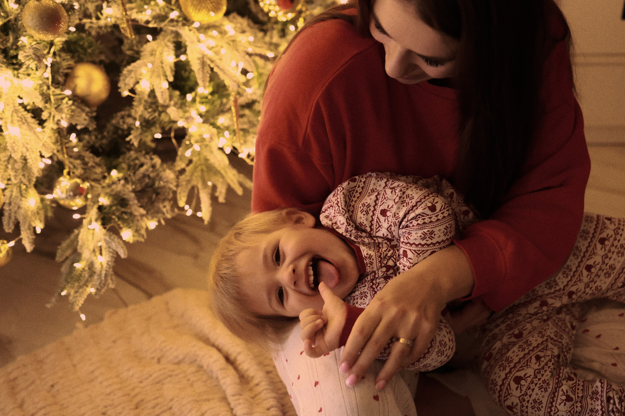 Семейная фотосессия уличная прогулочная домашняя ньюборн newborn детская съемка. Семейный фотограф Виолетта Ватман