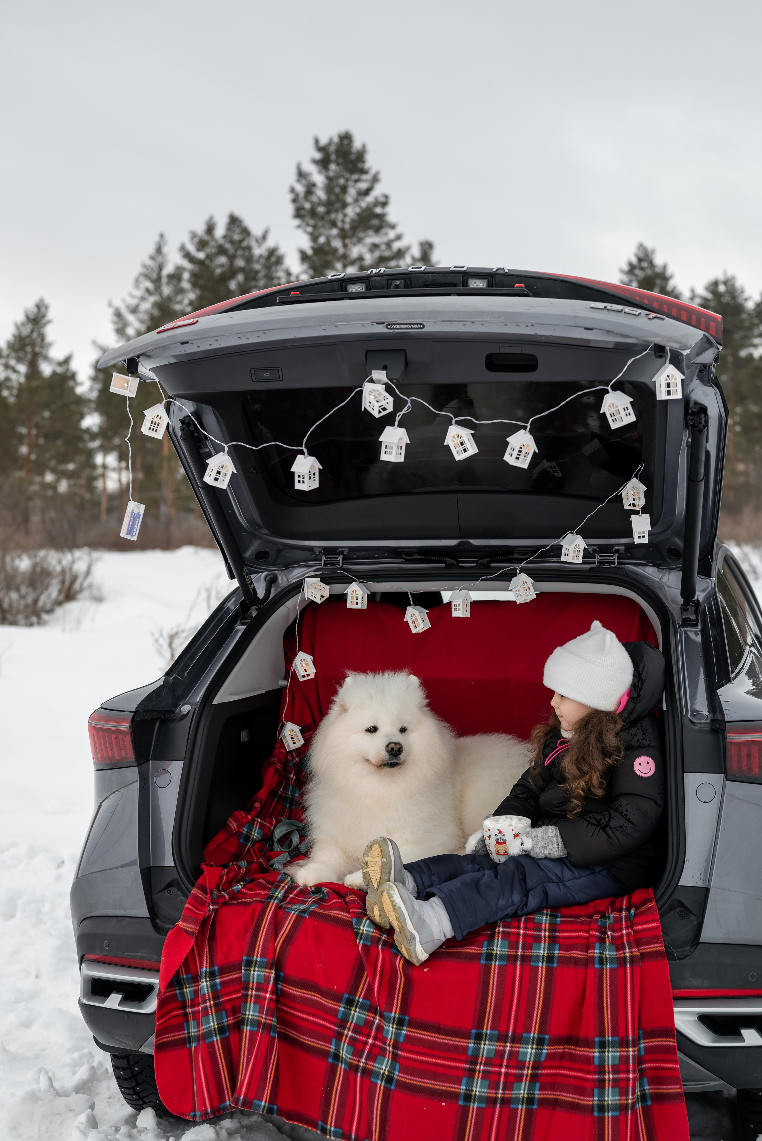 Фотопроект с Платоном и машиной на улице. Фотограф в городе Салават
