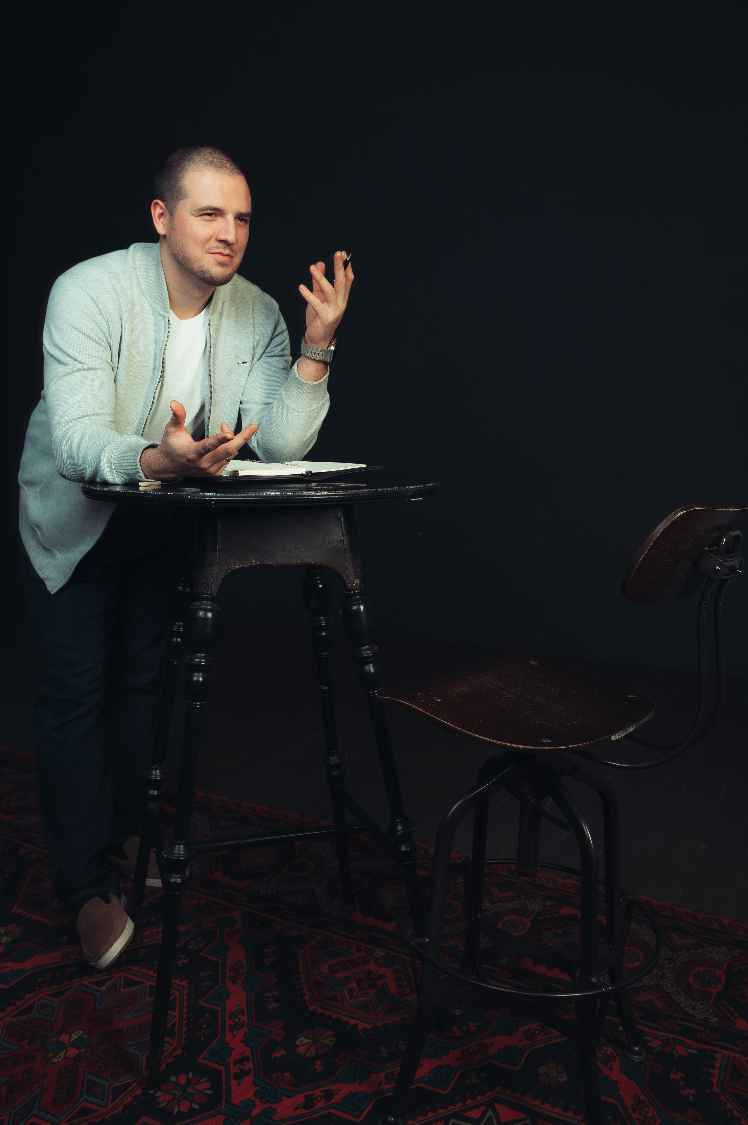 Никита Пустовалов — портретная съёмка. Иван Кубик — фотограф и видеограф