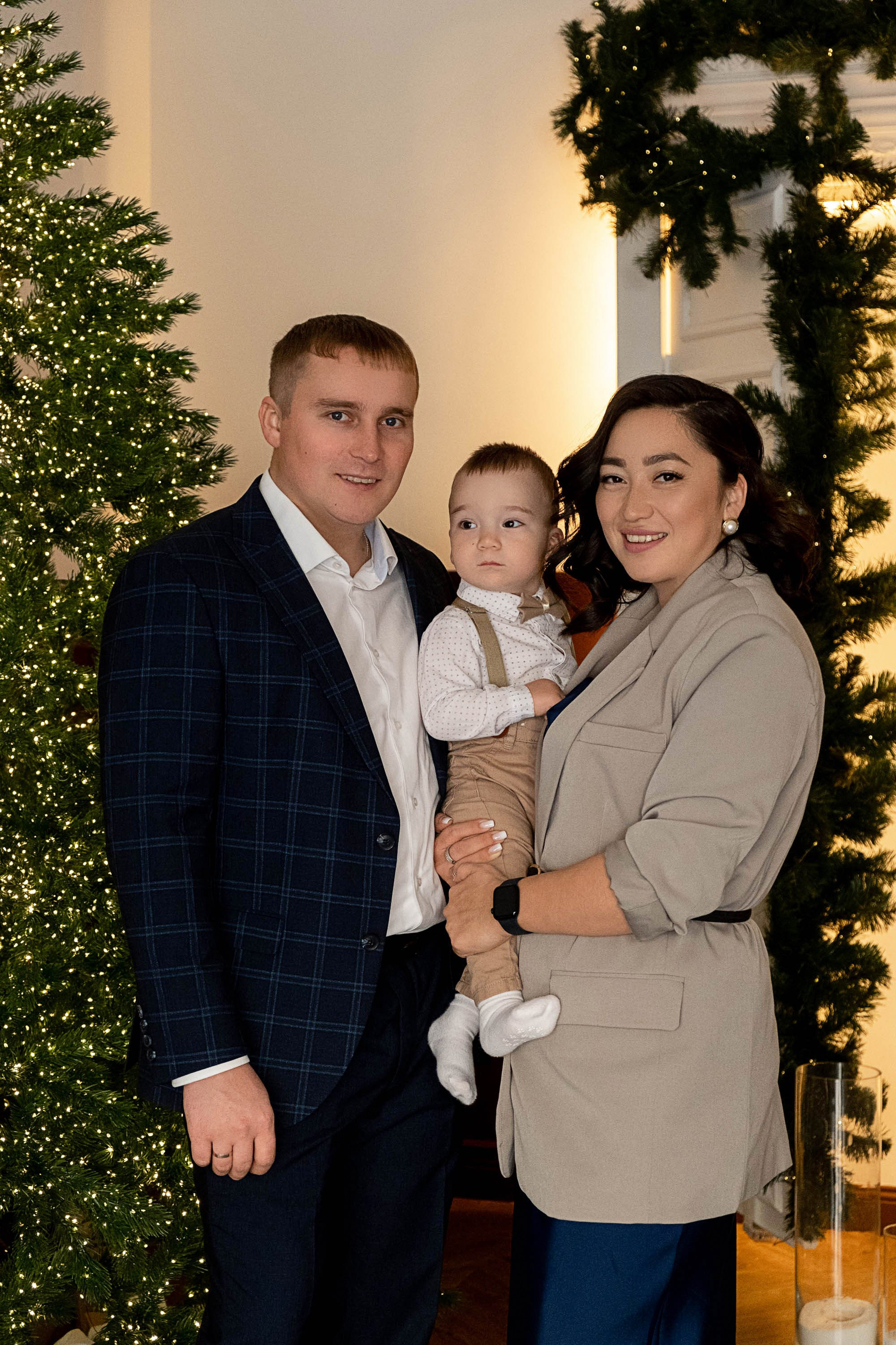 Джамиля, Юра и малыш Андрюша: Новогодняя. Свадебный и семейный фотограф в Тюмени Екатерина Дубровина