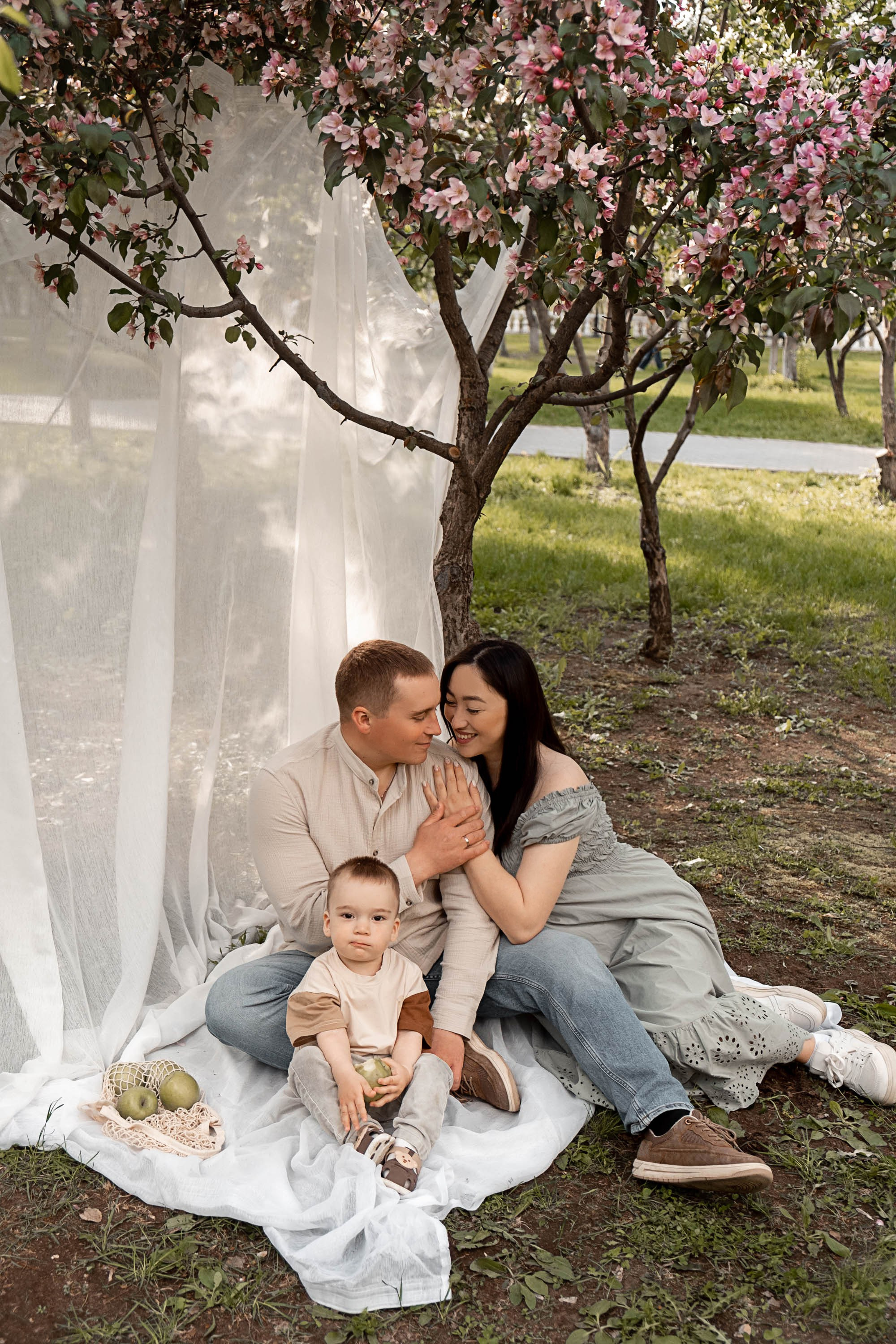 Джамиля, Юра и малыш Андрей. Свадебный и семейный фотограф в Тюмени Екатерина Дубровина