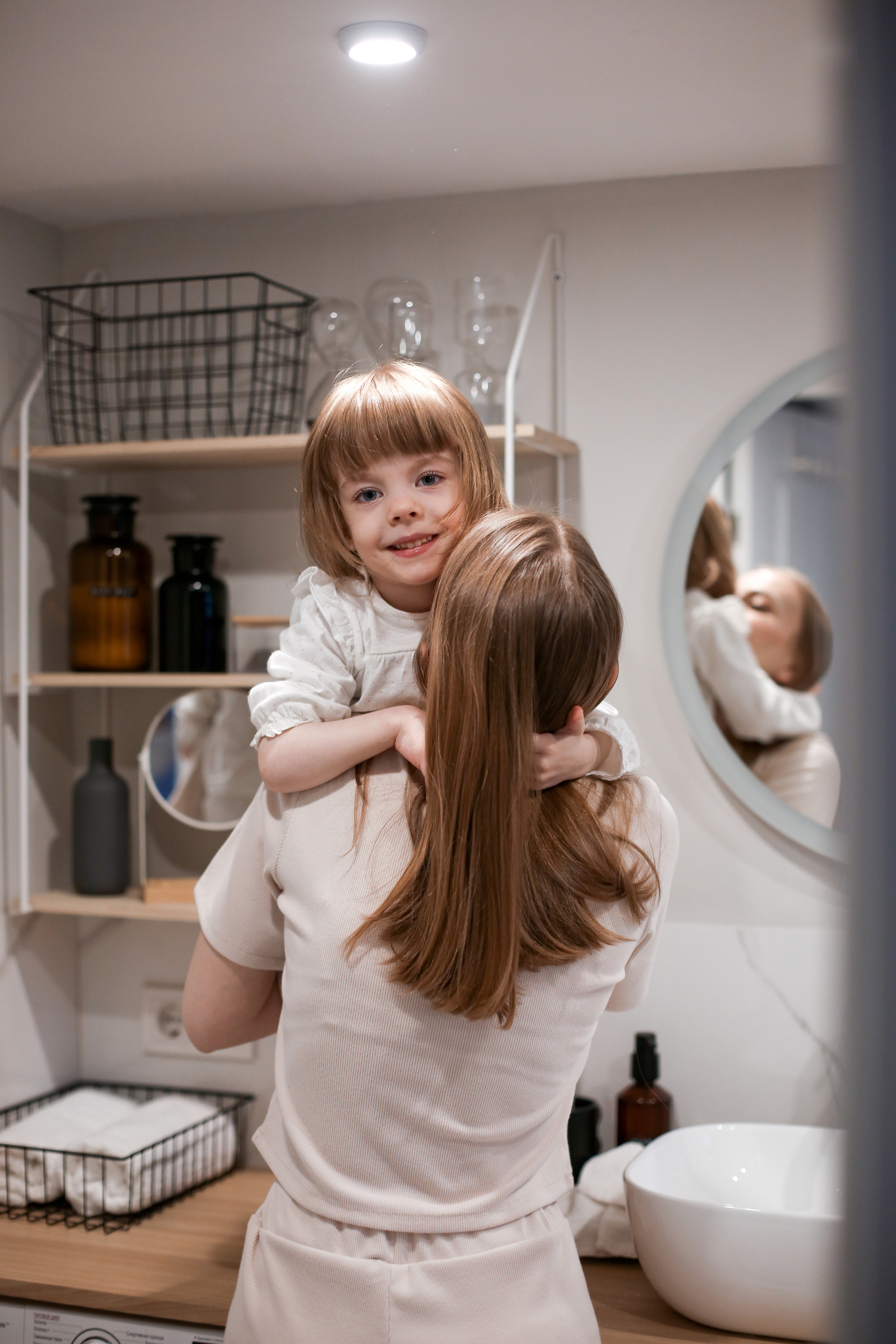 Стилист, мама. Контент фотограф и видеооператор для бизнеса в Москве и Калуге