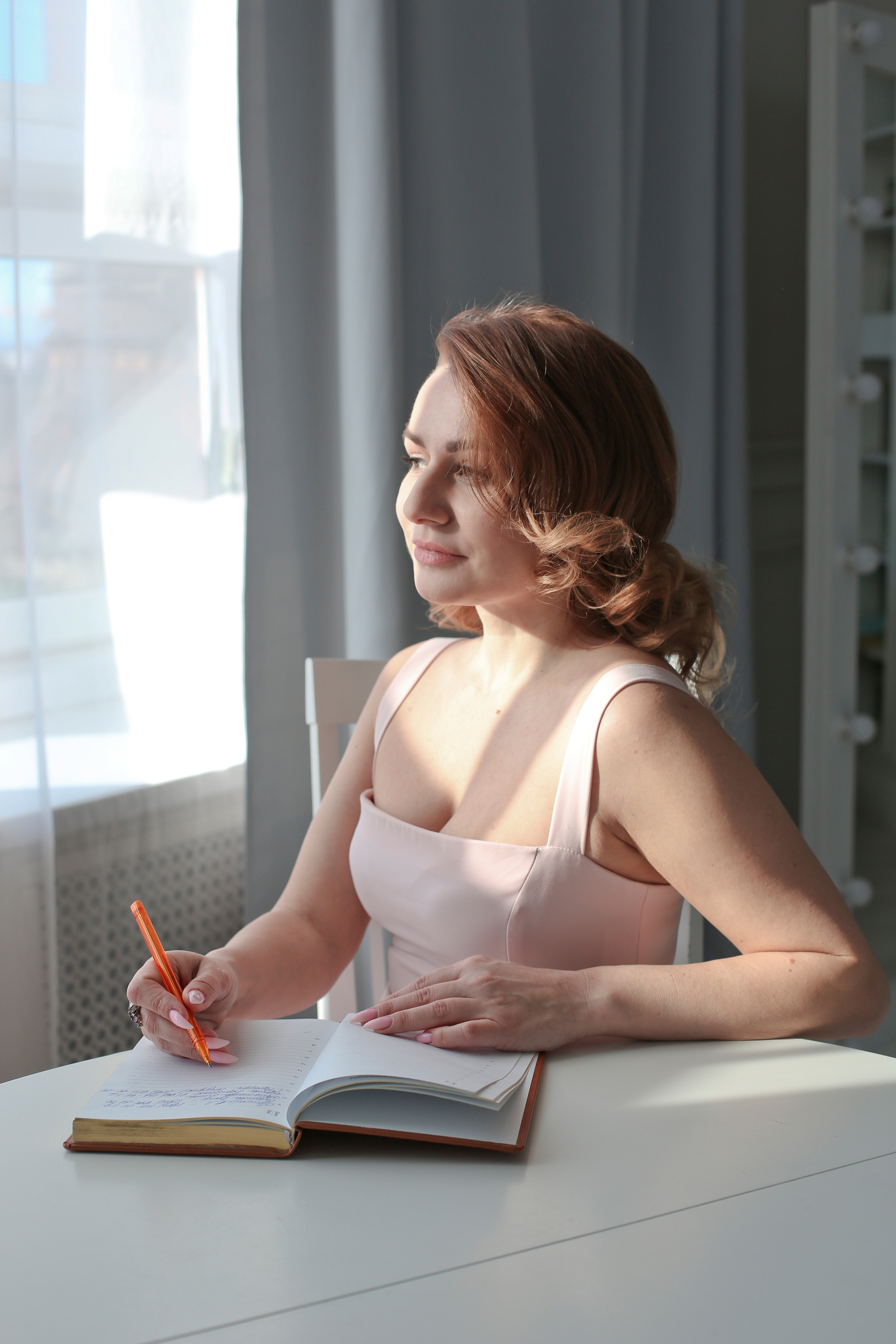 Владелица онлайн магазина косметики. Контент фотограф и видеооператор для бизнеса в Москве и Калуге