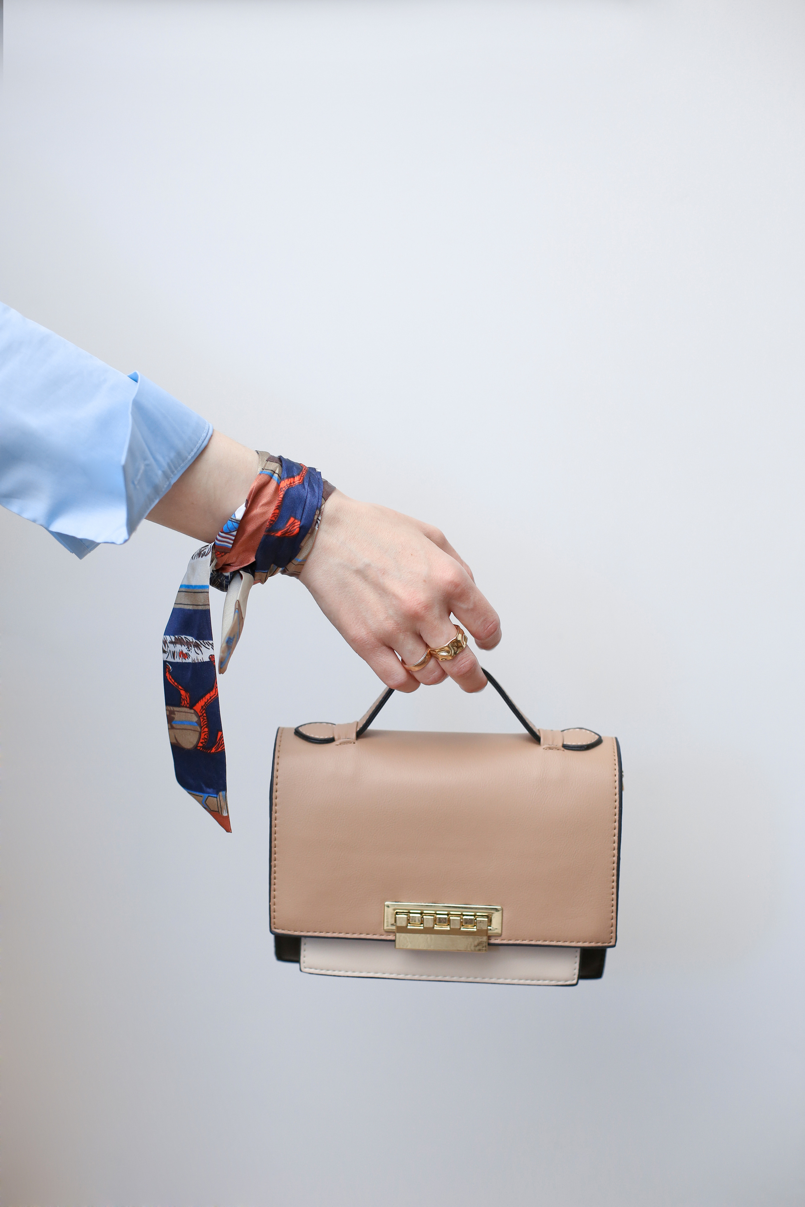 Стилист, мама. Контент фотограф и видеооператор для бизнеса в Москве и Калуге