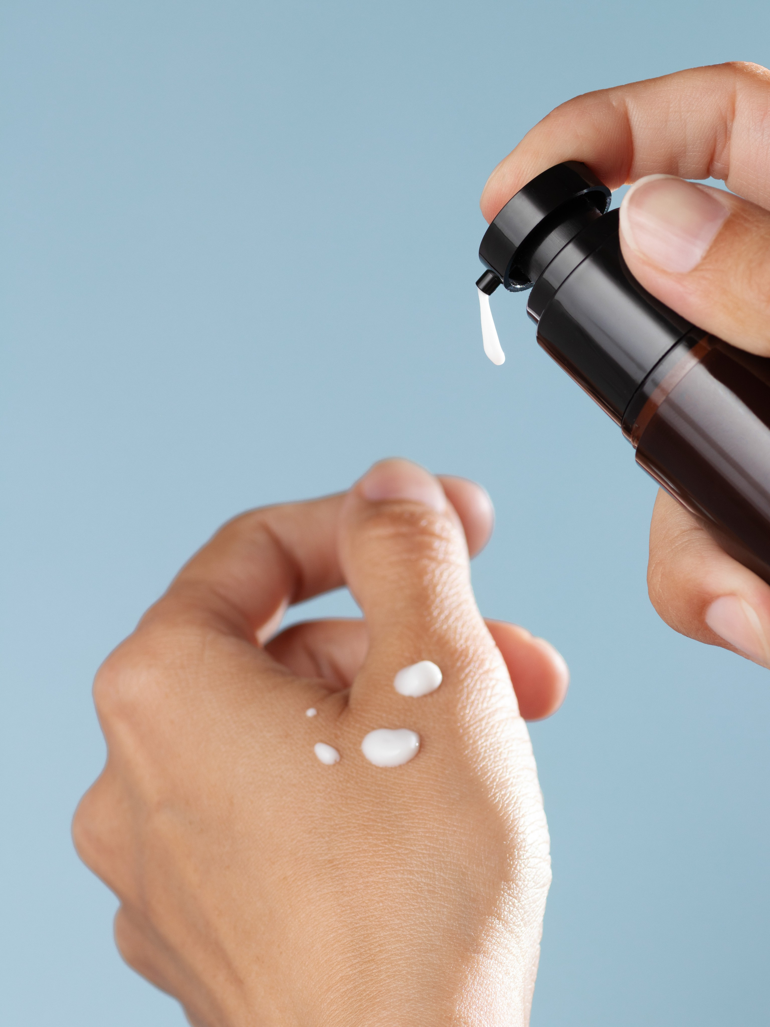 Фото с руками. Предметный фотограф Северова Екатерина | Профессиональная предметная съёмка фото и видео в Санкт-Петербурге