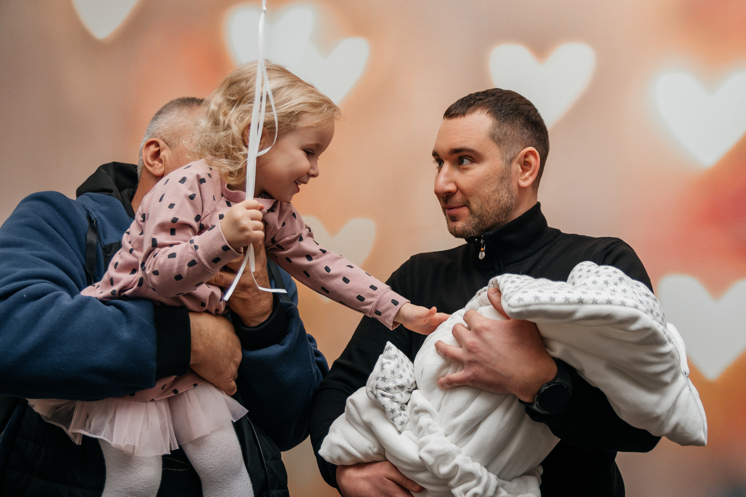 Выписка из роддома Надя. Семейный и детский фотограф Кущ Наташа