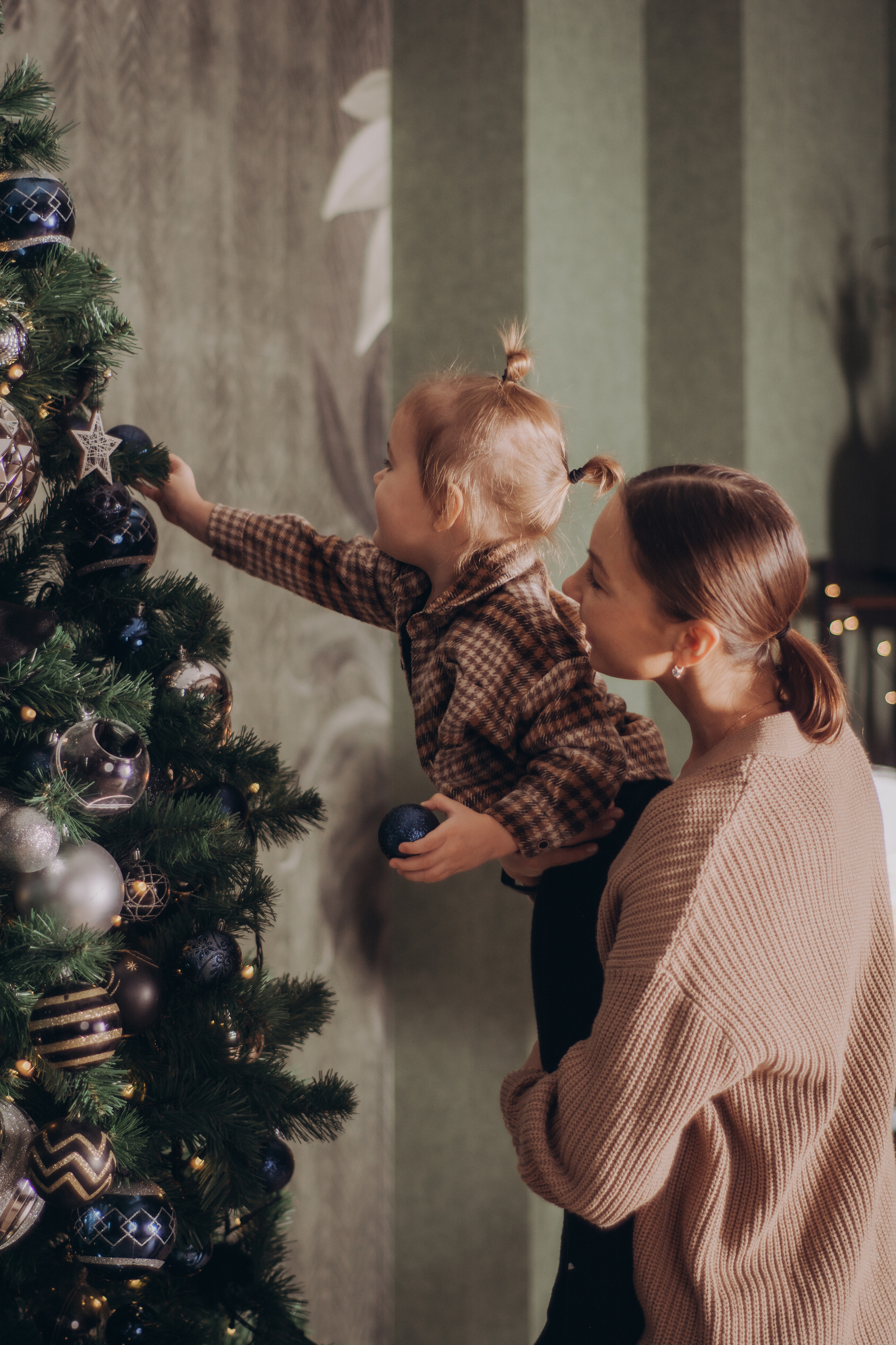 Новогодняя фотосессия Вика, Кира и Дима. Семейный и детский фотограф Кущ Наташа