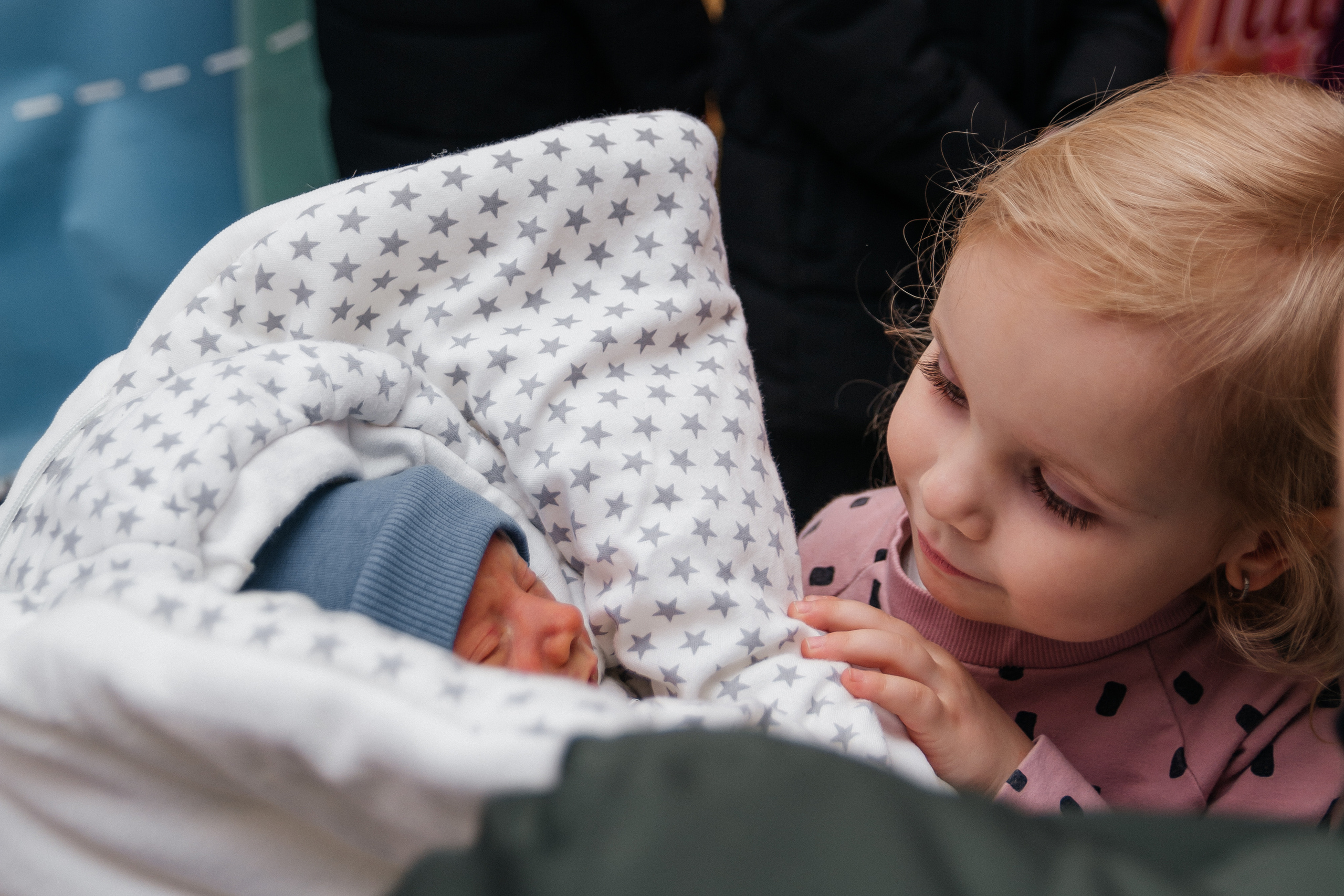 Выписка из роддома Надя. Семейный и детский фотограф Кущ Наташа