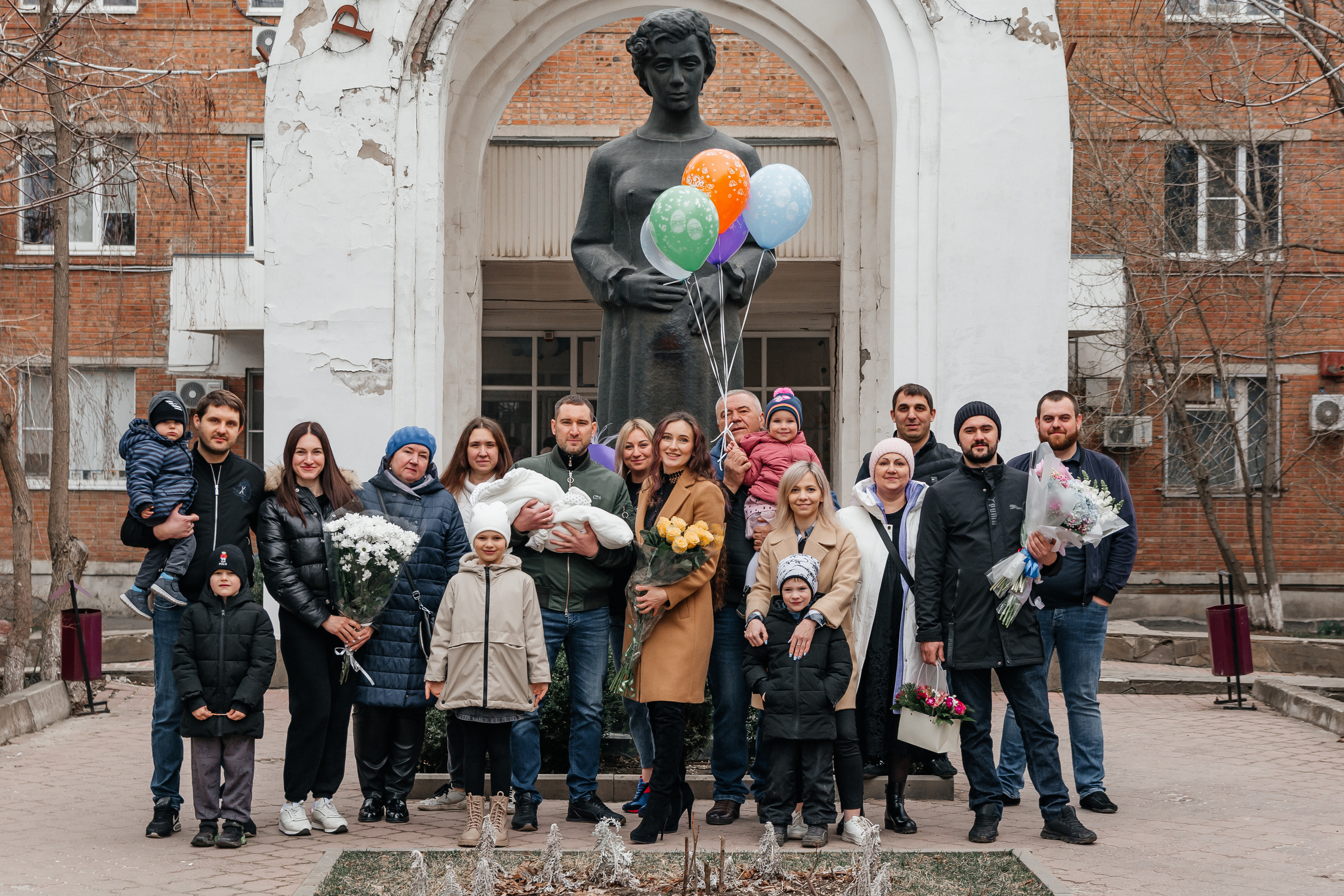 Выписка из роддома Надя. Семейный и детский фотограф Кущ Наташа