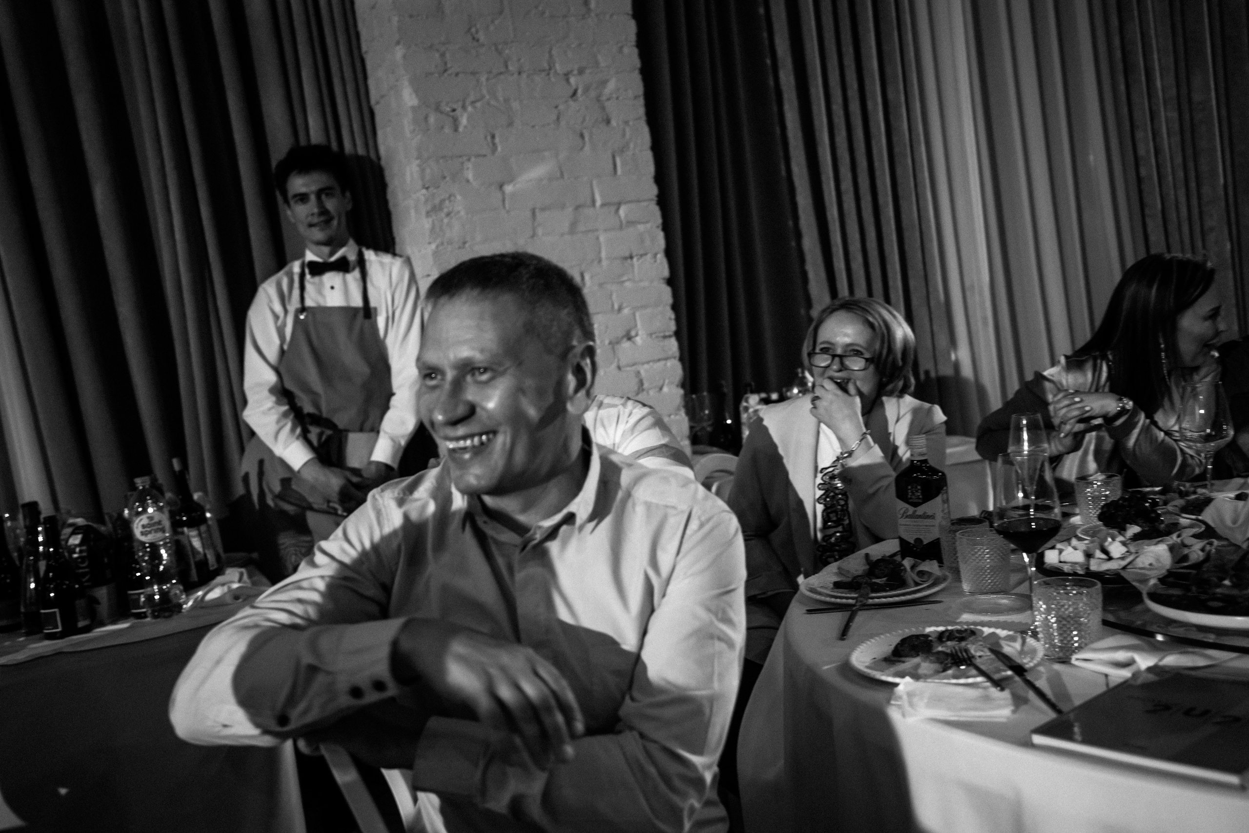 2023-06-23 Выпускной МБОУ СОШ № 10. Фотограф в Красноярске