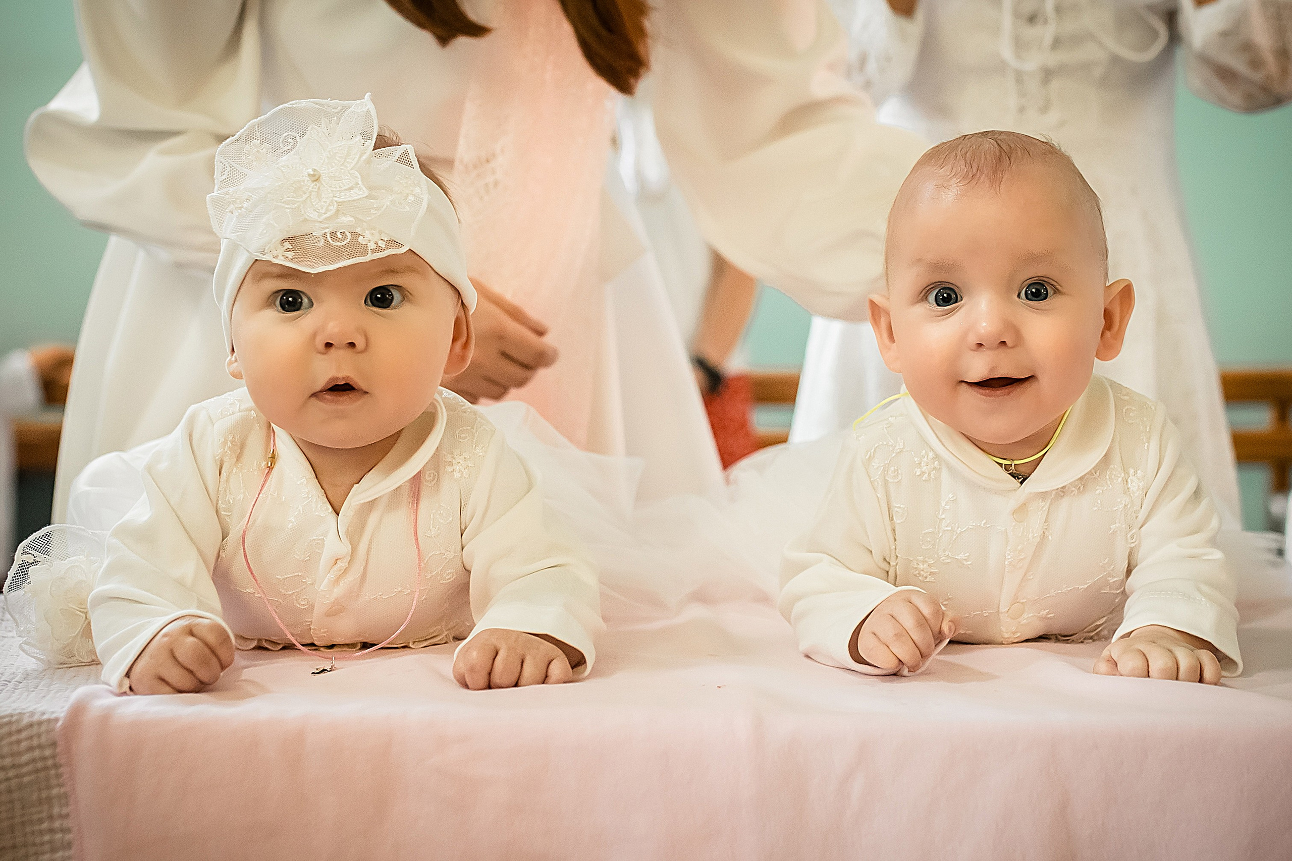 Крещение Милании и Эмилии