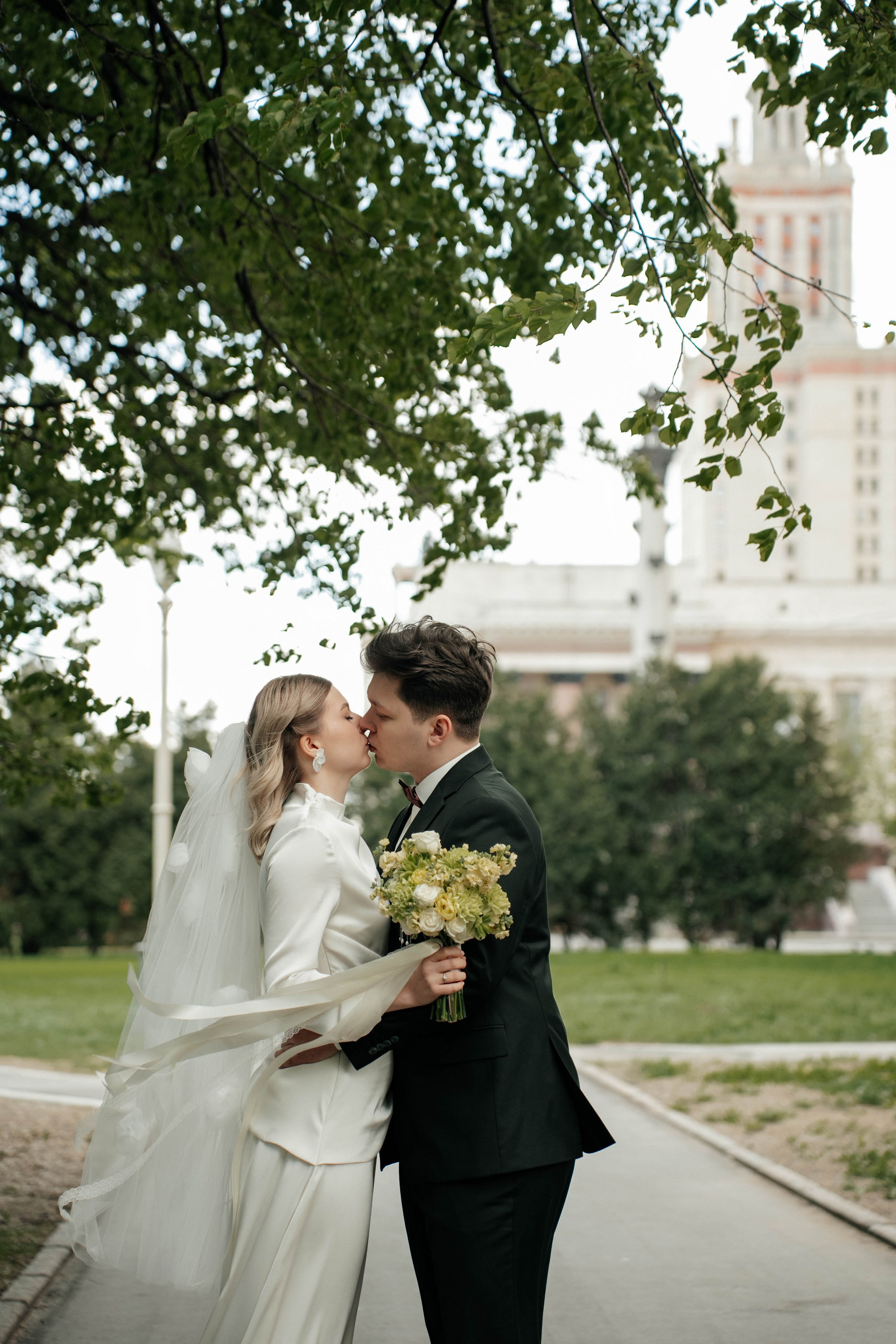Евгений и Анастасия / Особняк Спиридонова, МГУ. Свадебный фотограф Москва Александра Аверкова