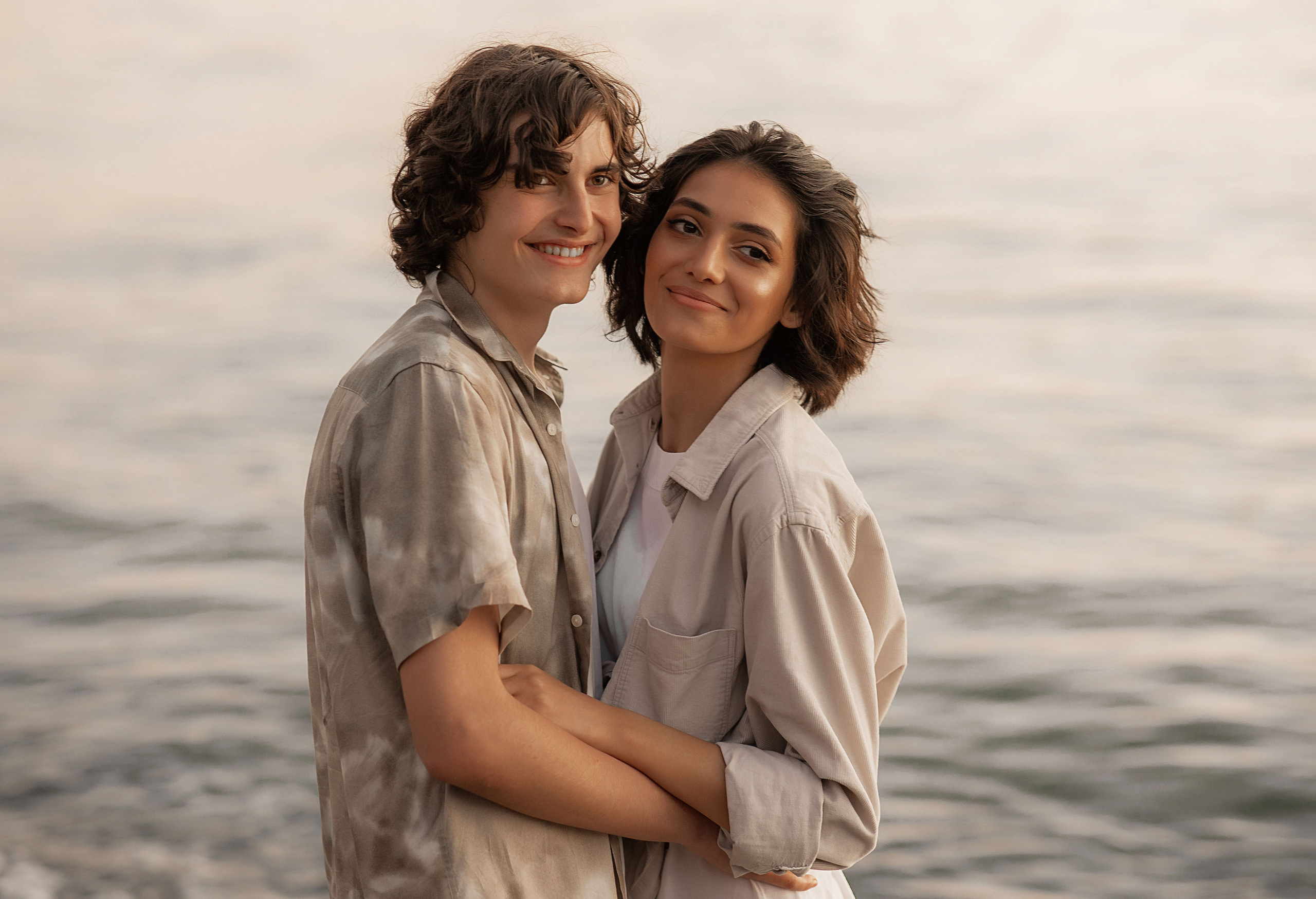 Выездные фотосессии. Съемка для влюбленных. Фотограф-стилист Крым Прокат одежды в Крыму. Фотосессии в Крыму