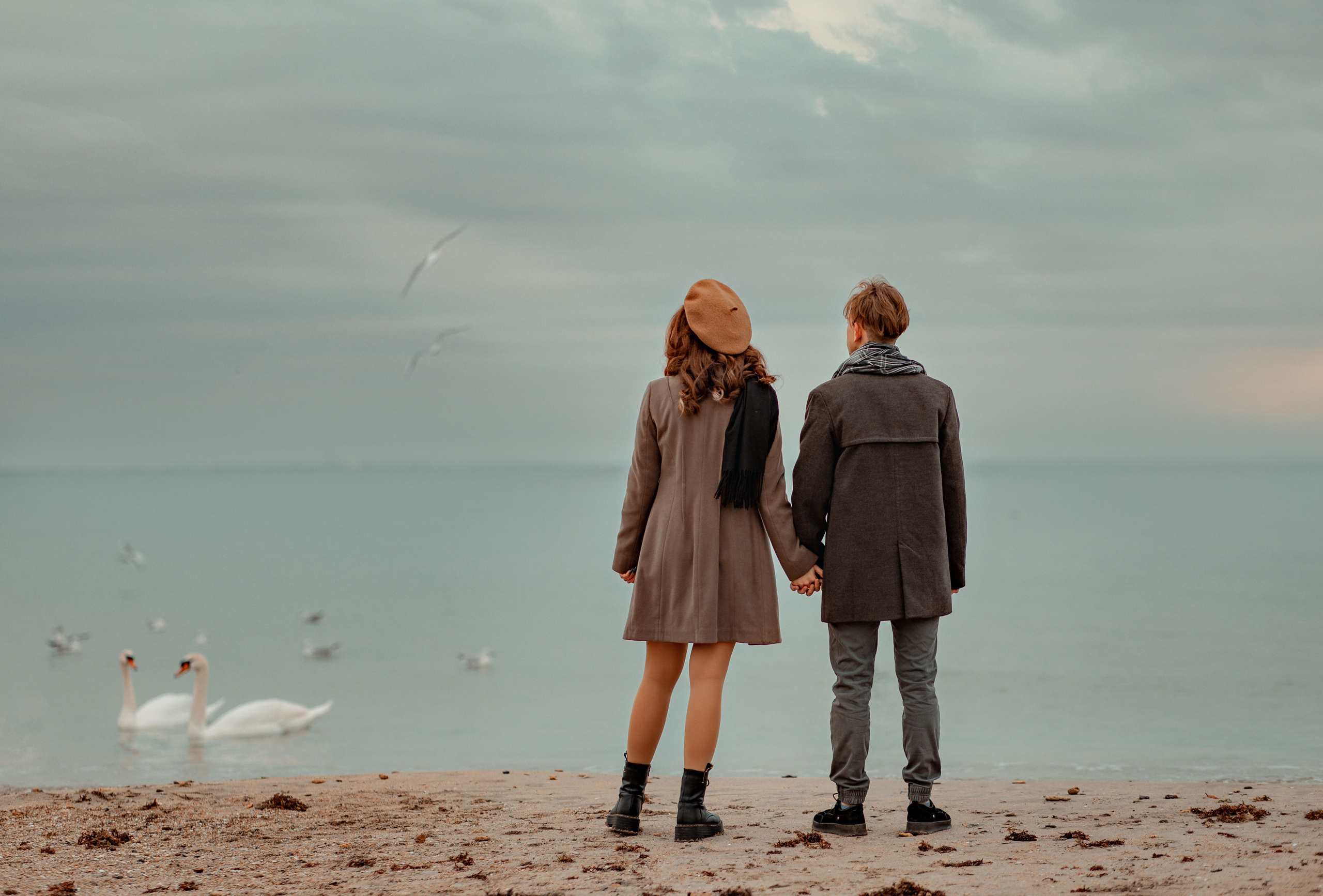 Выездные фотосессии. Съемка для влюбленных. Фотограф-стилист Крым Прокат одежды в Крыму. Фотосессии в Крыму