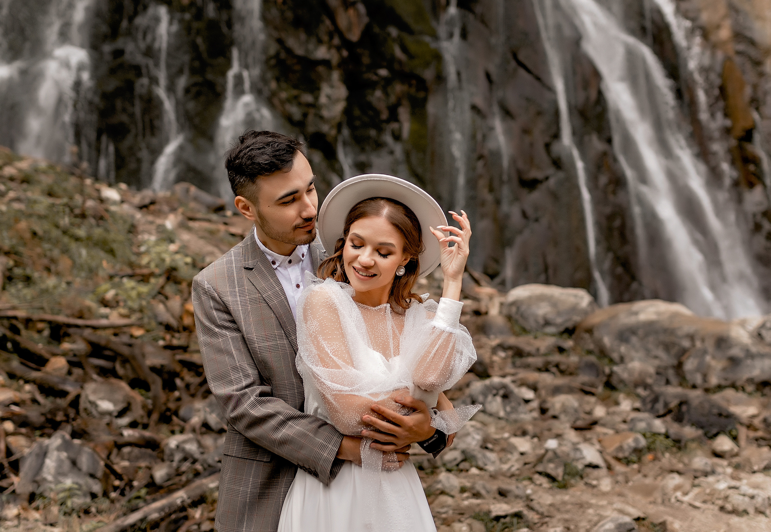 Свадьба для двоих. Фотограф-стилист Крым Прокат одежды в Крыму. Фотосессии в Крыму