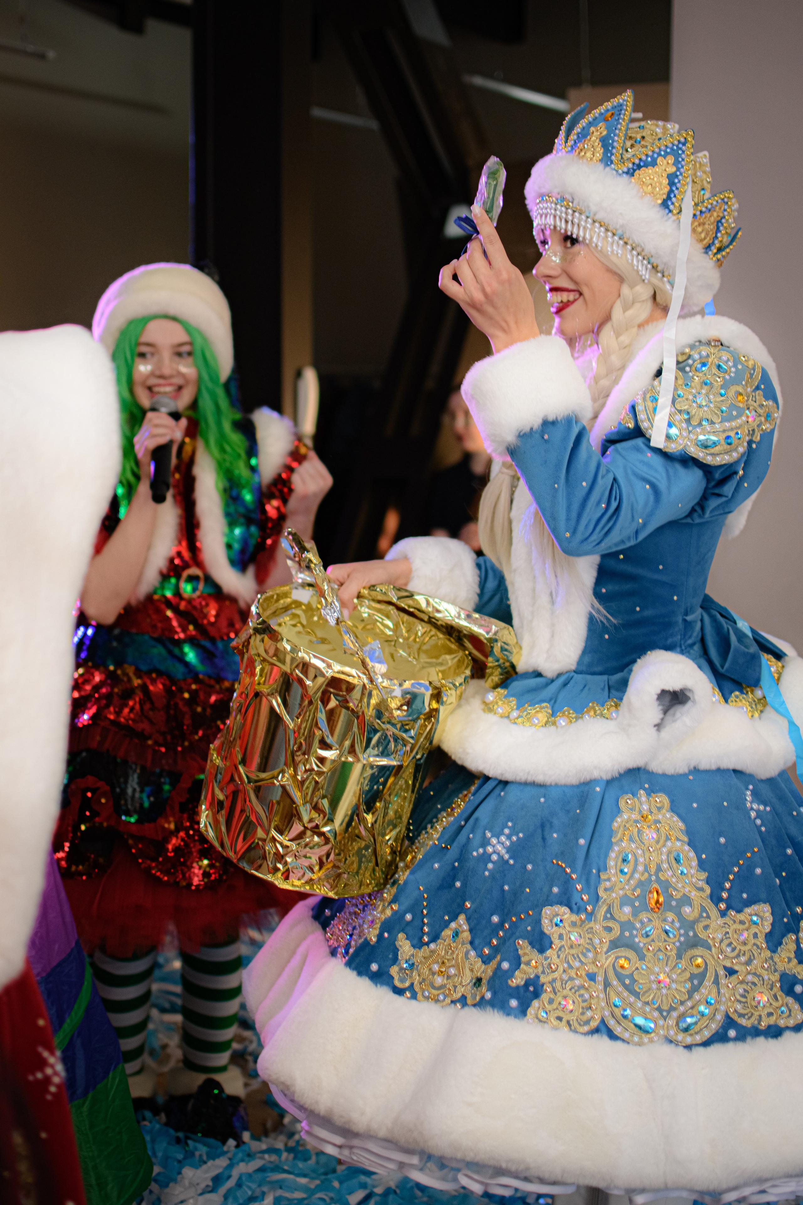 HAPPY NEW YEAR. Photokarish