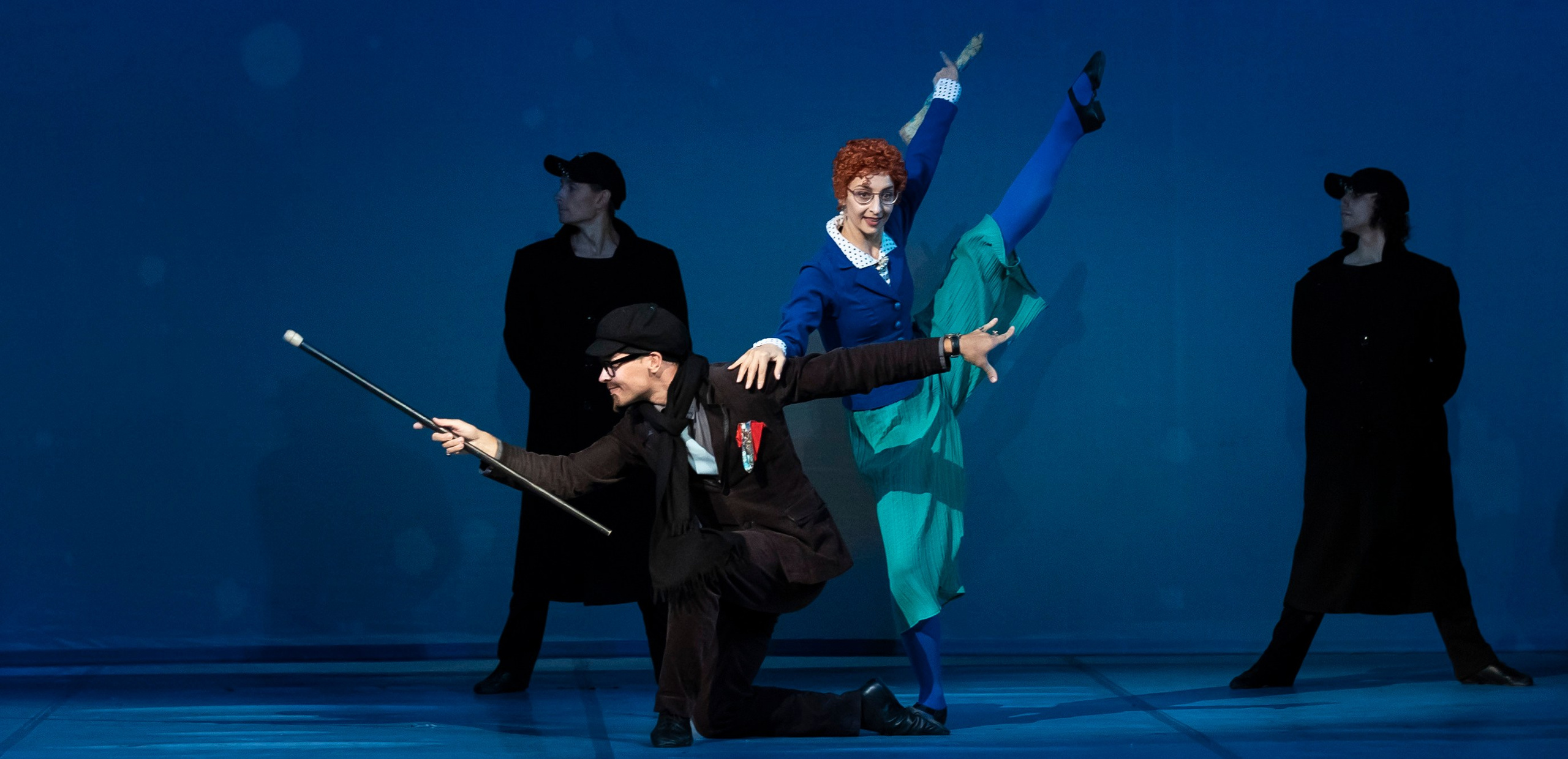 Продавец игрушек Воронежкского театра оперы и балета для Летних балетных сезонов. Балетный фотограф Москва Майоров Николай