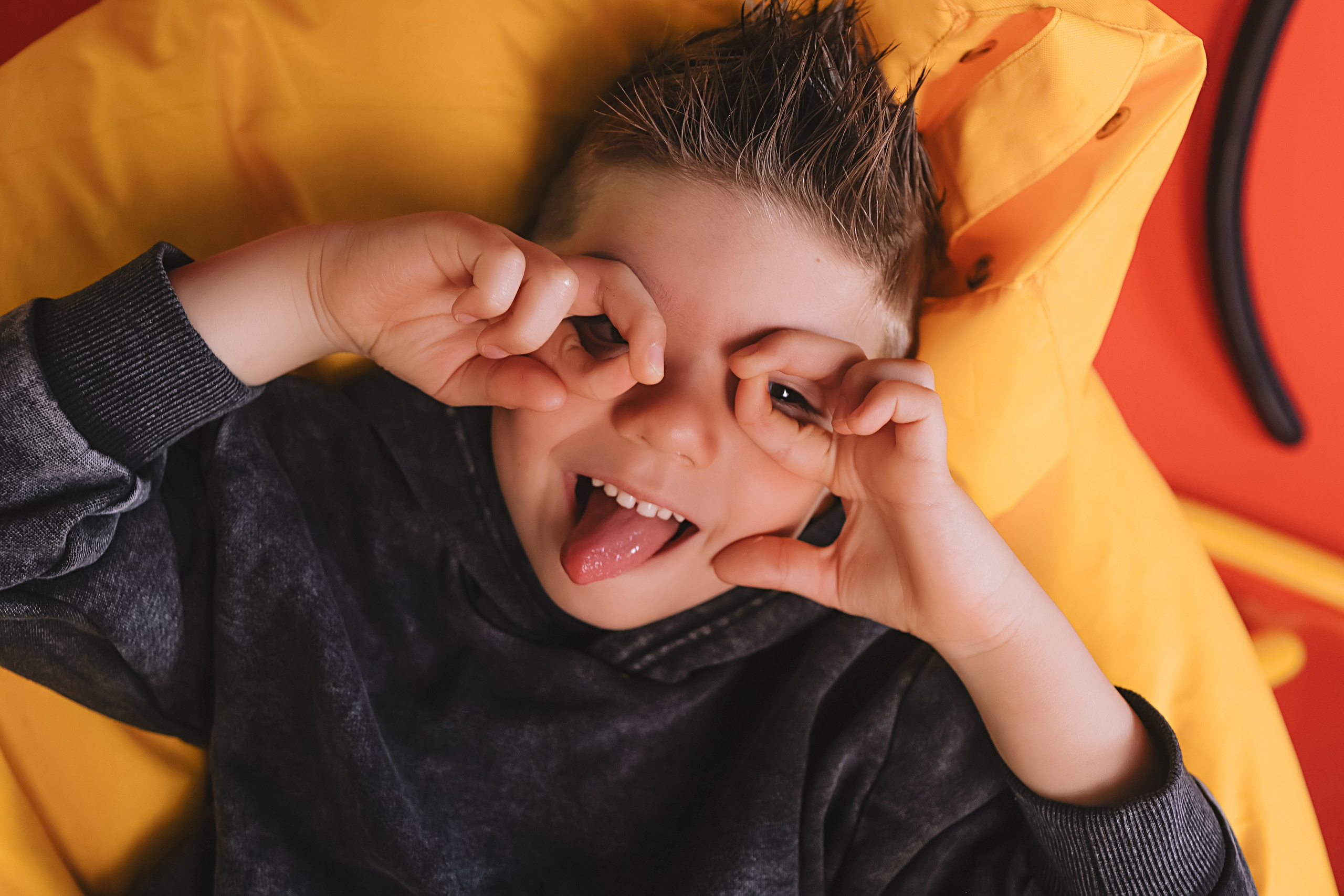 Фотопроект ЯРКИЕ. Семейный фотограф Тюмень, фотограф на роды Салмина Мария