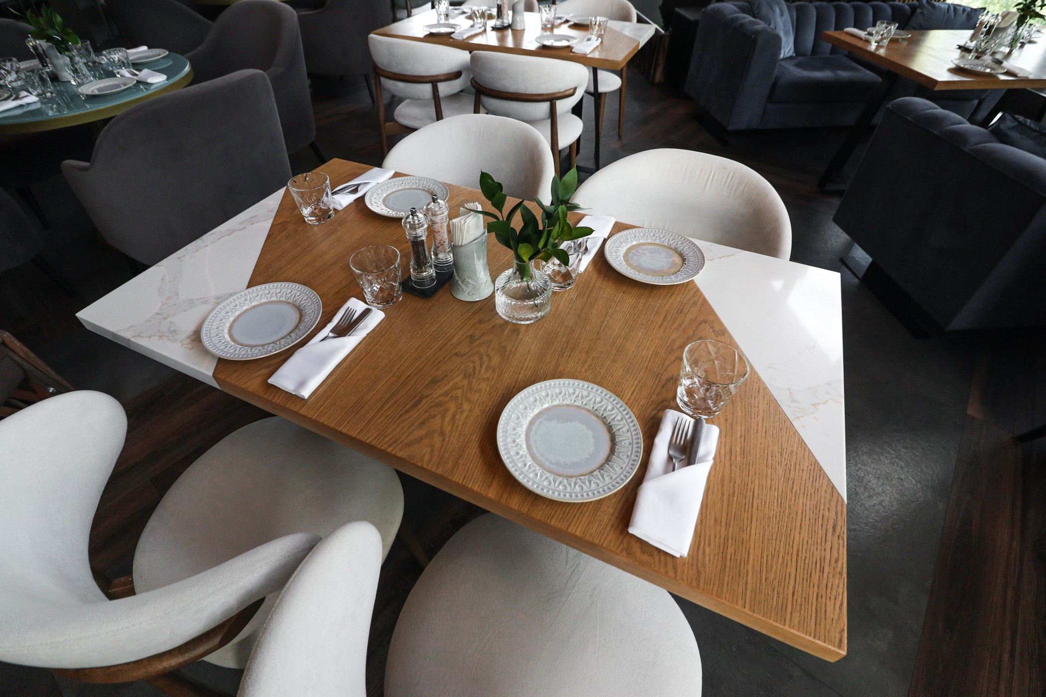 «Белка» ресторан, г. Белокуриха. Контент фотограф Дмитрий Борисов