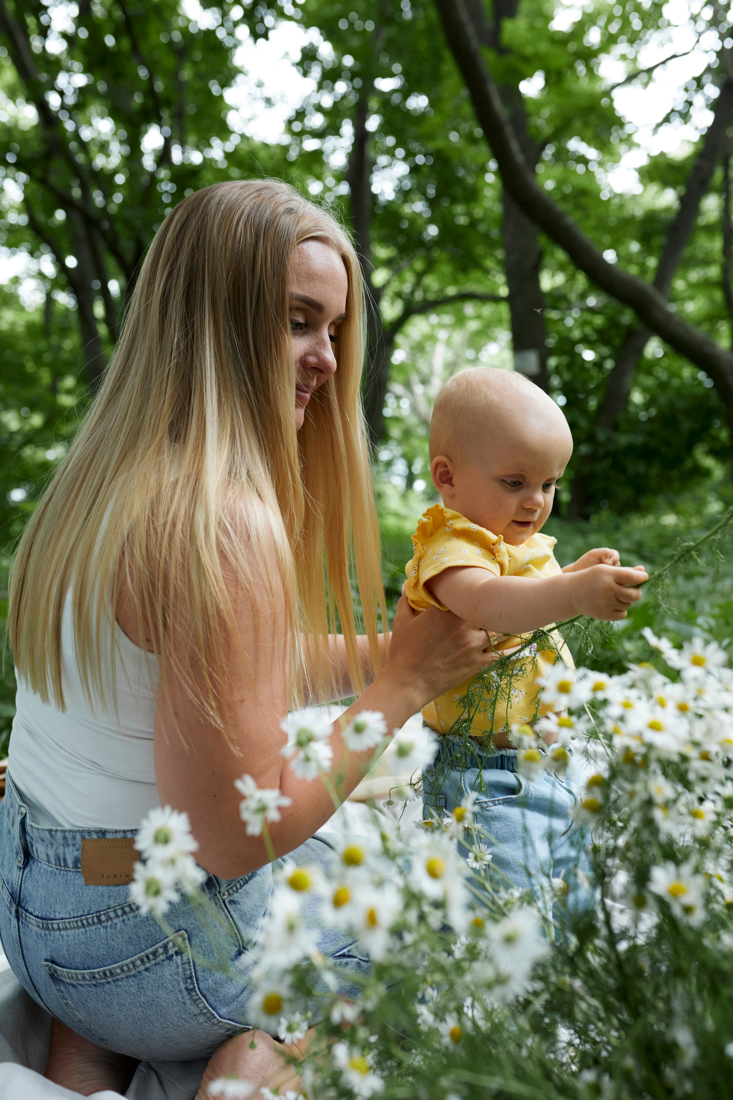 В лесу. Фотограф Владивосток, семейные и индивидуальные съемки