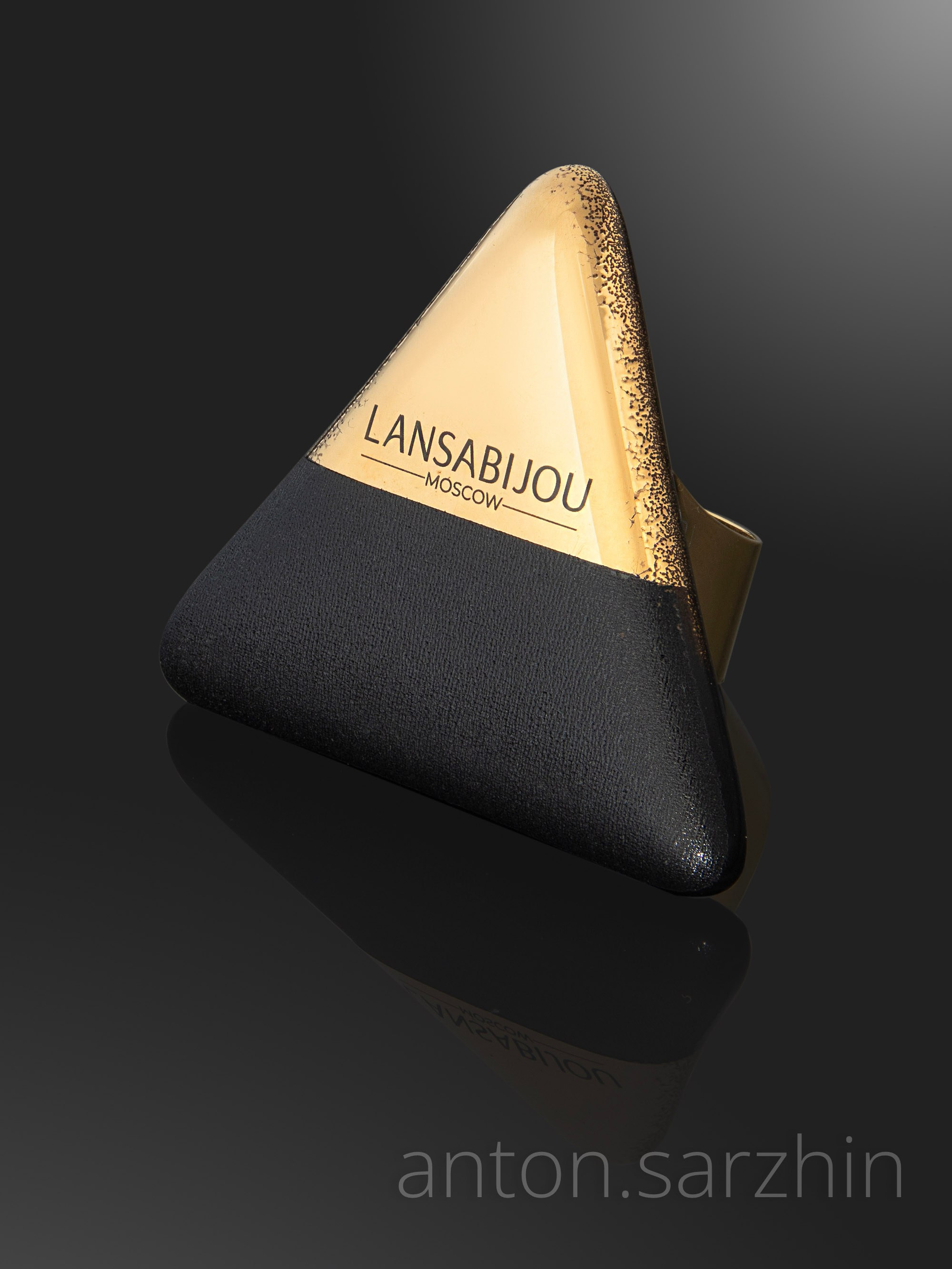 Предметные фотографии ювелирных изделий, украшений и бижутерии. Предметная фотосъемка в Москве предметный фотограф Саржин Антон