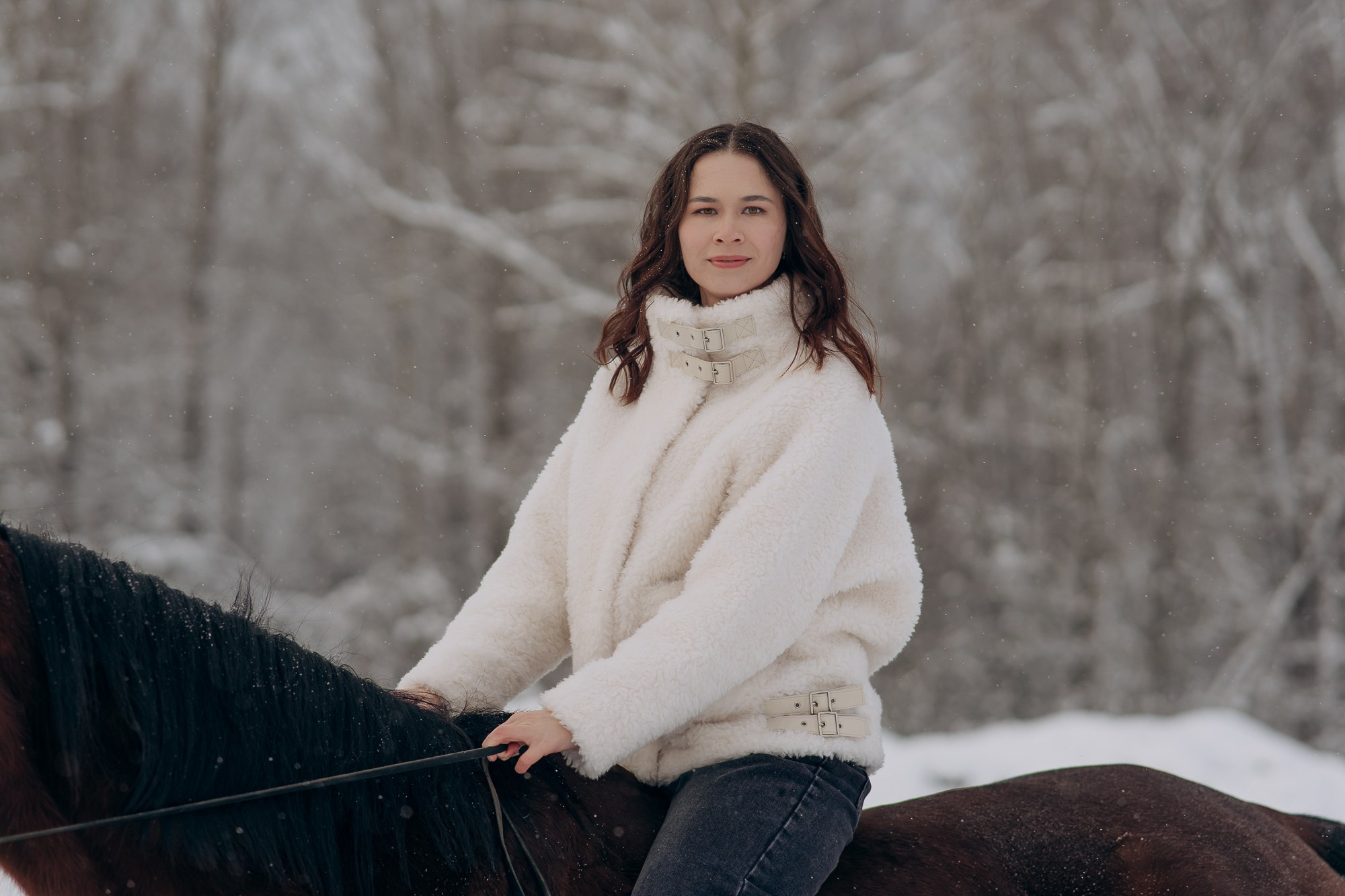Фотосессия девушки с лошадью. Свадебный и репортажный фотограф в Ярославле Евгений Сальников