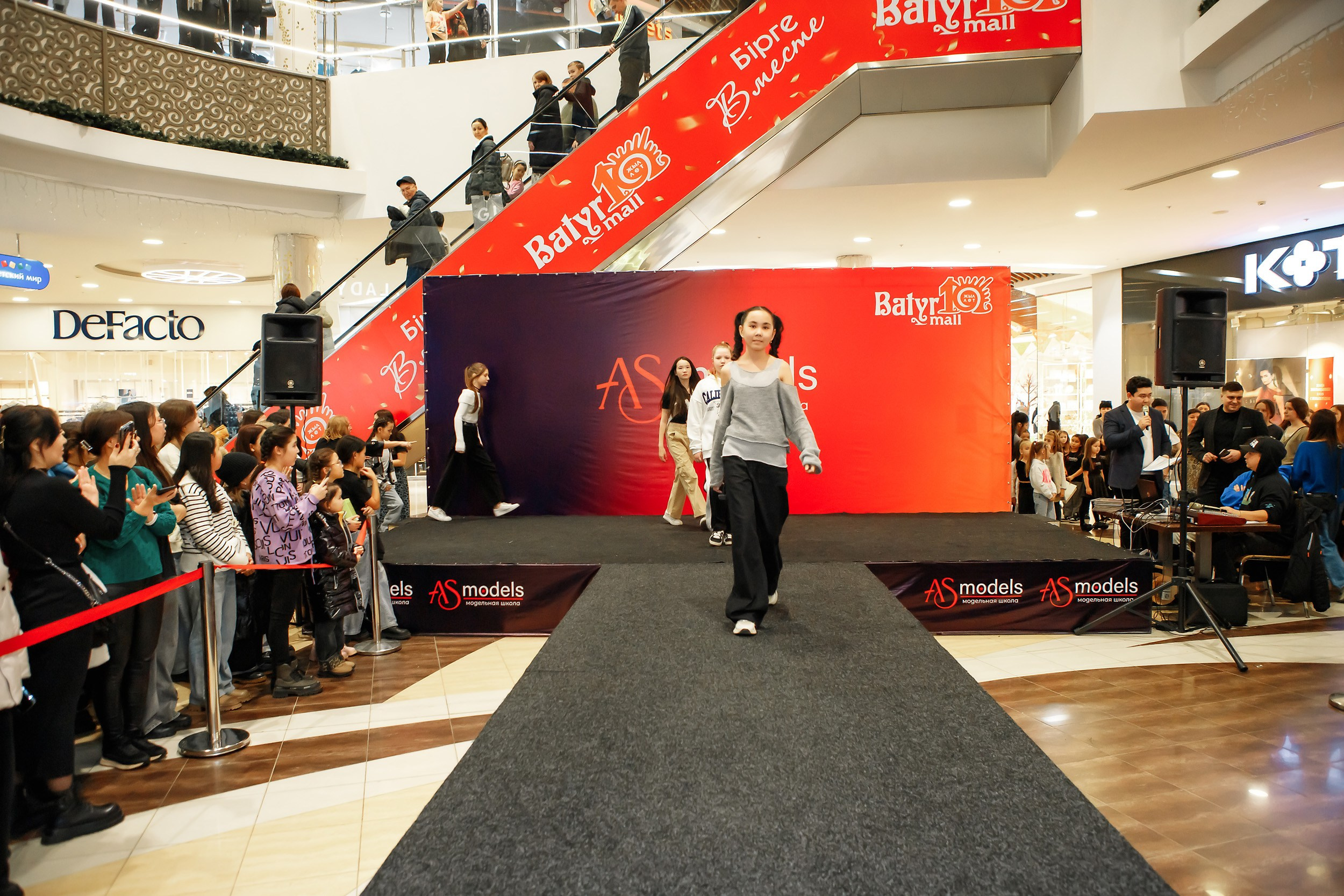 Fashion Show модельной школы AS Models. Кипятком Павлодар