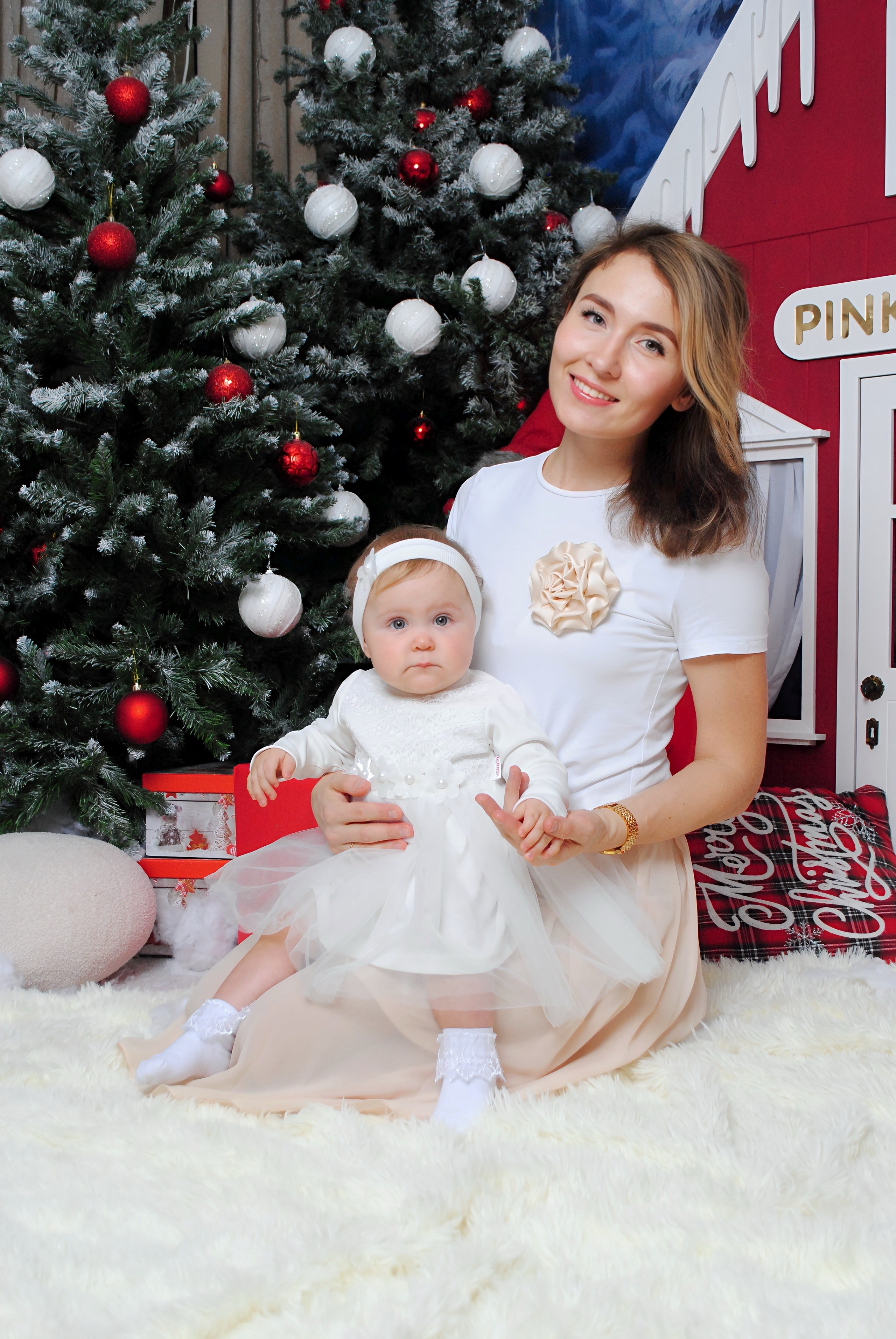 Мария и семья. Фотограф Мария Мусаелян