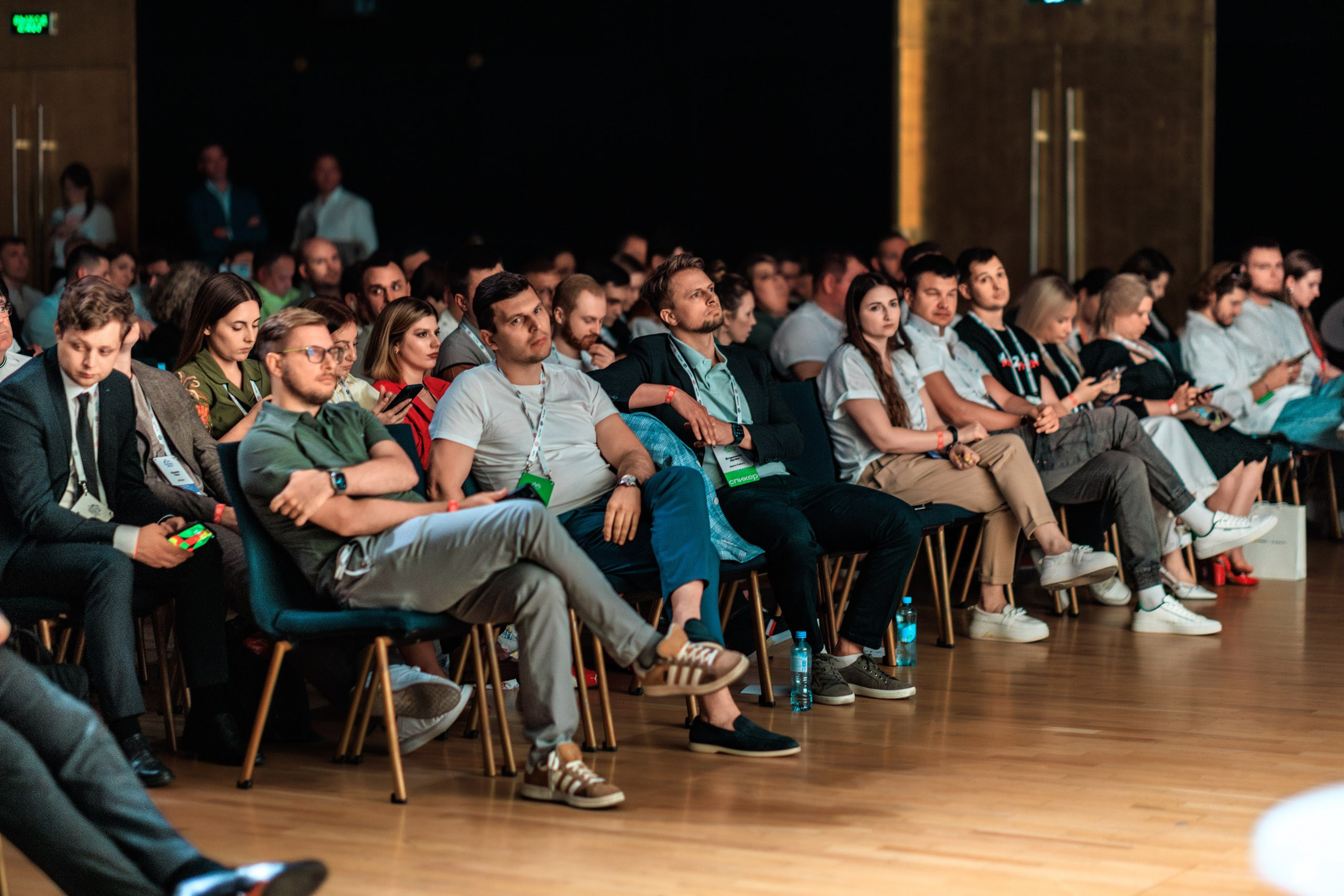 Современное такси 2025. Репортажный фотограф Екатеринбург | Яркий, качественный репортаж | Концерты, клубы, репортаж, праздники, корпоративы