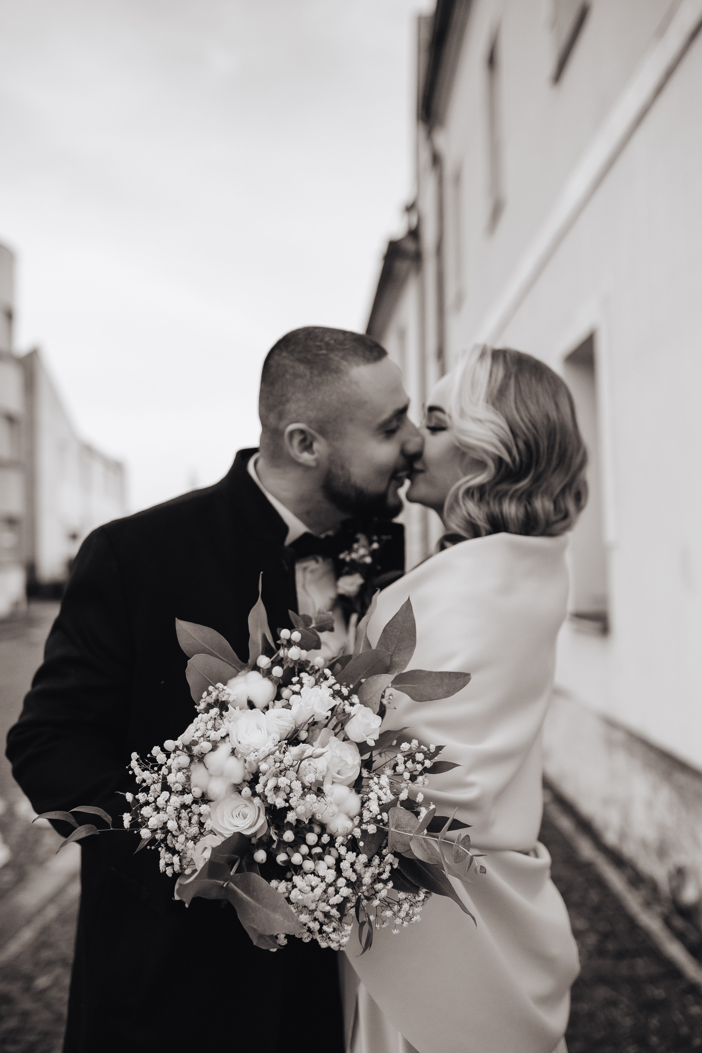 Prague Wedding Photographer | Natural Wedding Photography | Wedding Photography in Prague. Photographer in Prague Yara Kurkus