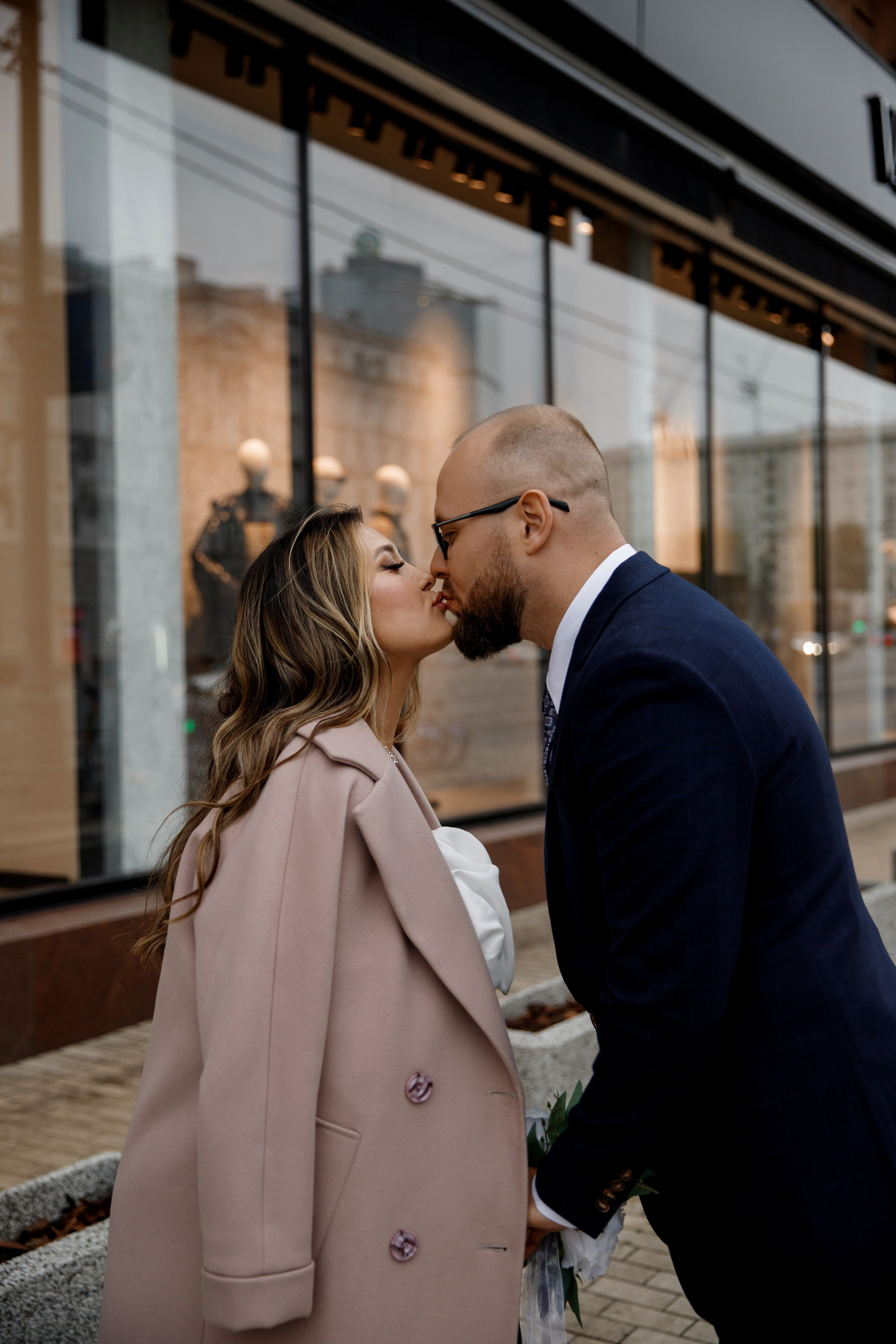 Свадебная регистрация в Кутузовском ЗАГС. Фотограф Александра Сыщенко